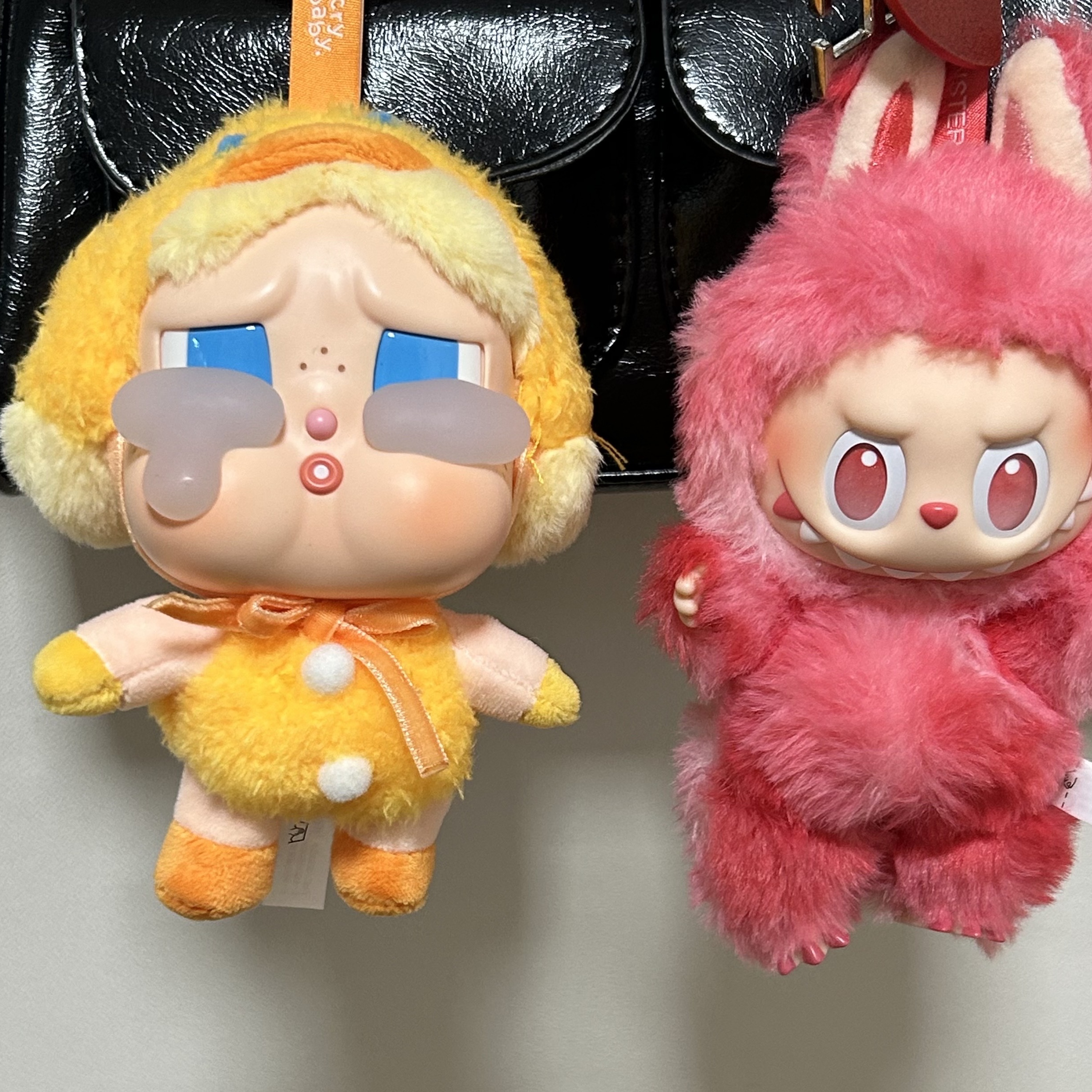 Pop Mart Crybaby Crying Again Series Plush Keyring Duck You (Opened Case), Pop Mart Labubu The Monsters Highlight Series Love Keyring (Opened Case) 착용 스타일
