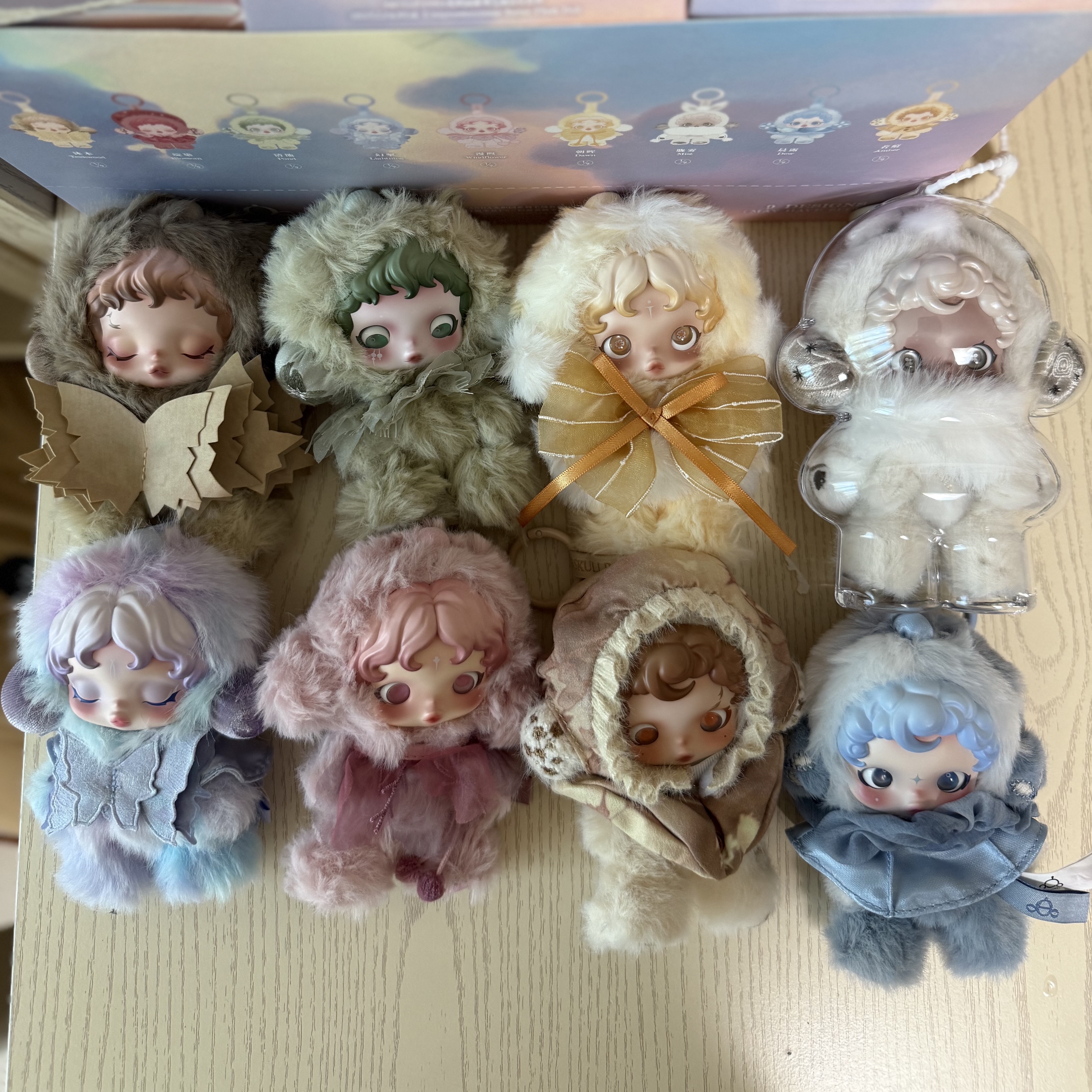 Pop Mart Skullpanda L’Impressionnisme Series Plush Doll (9 Blind Boxes), Pop Mart Skullpanda L’Impressionnisme Series Plush Doll Dew (Opened Case) 착용 스타일