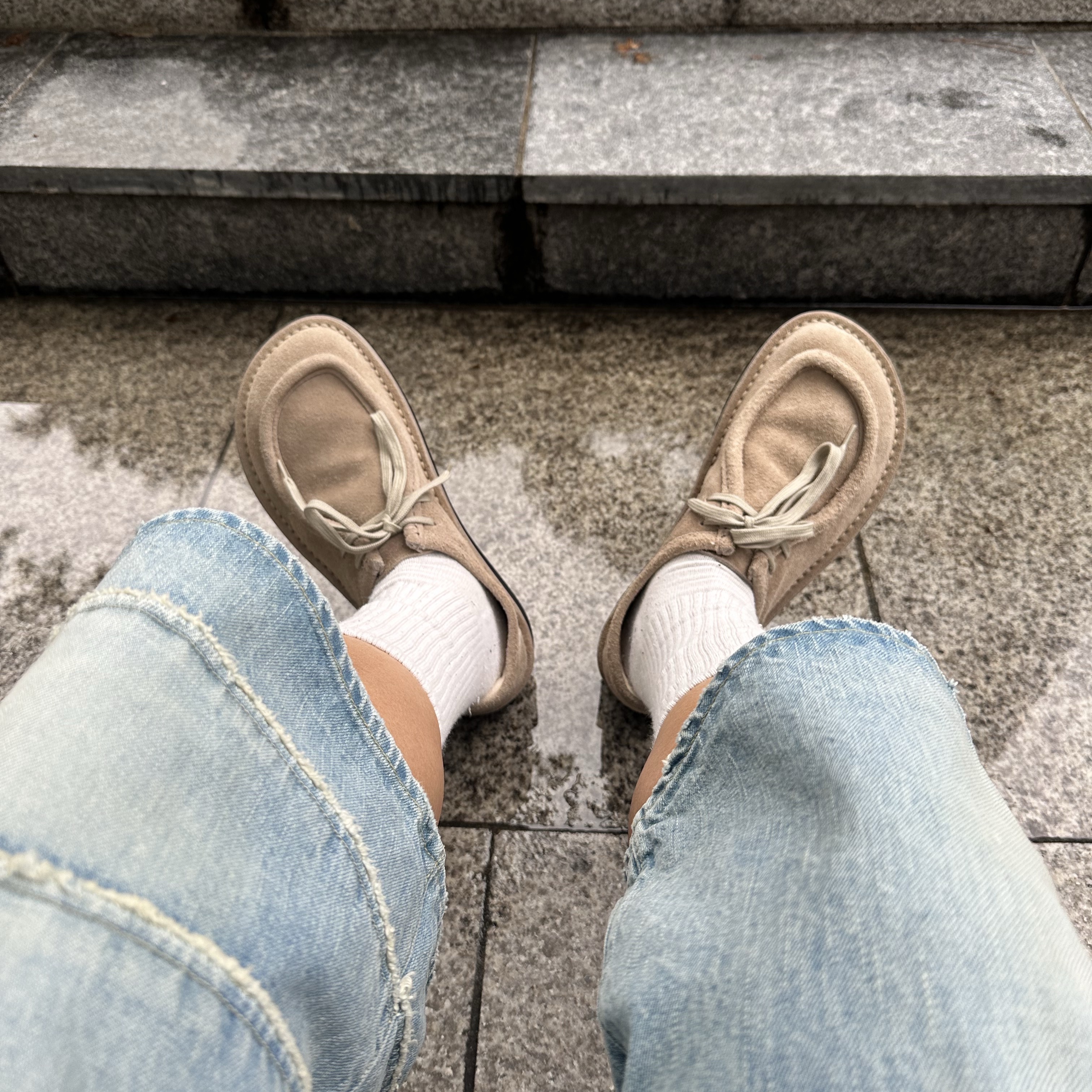 Kapital French Linen Great Kountry Baseball Shirt Beige, Loewe Faro Lace-Up In Suede Sand 착용 스타일 - 2