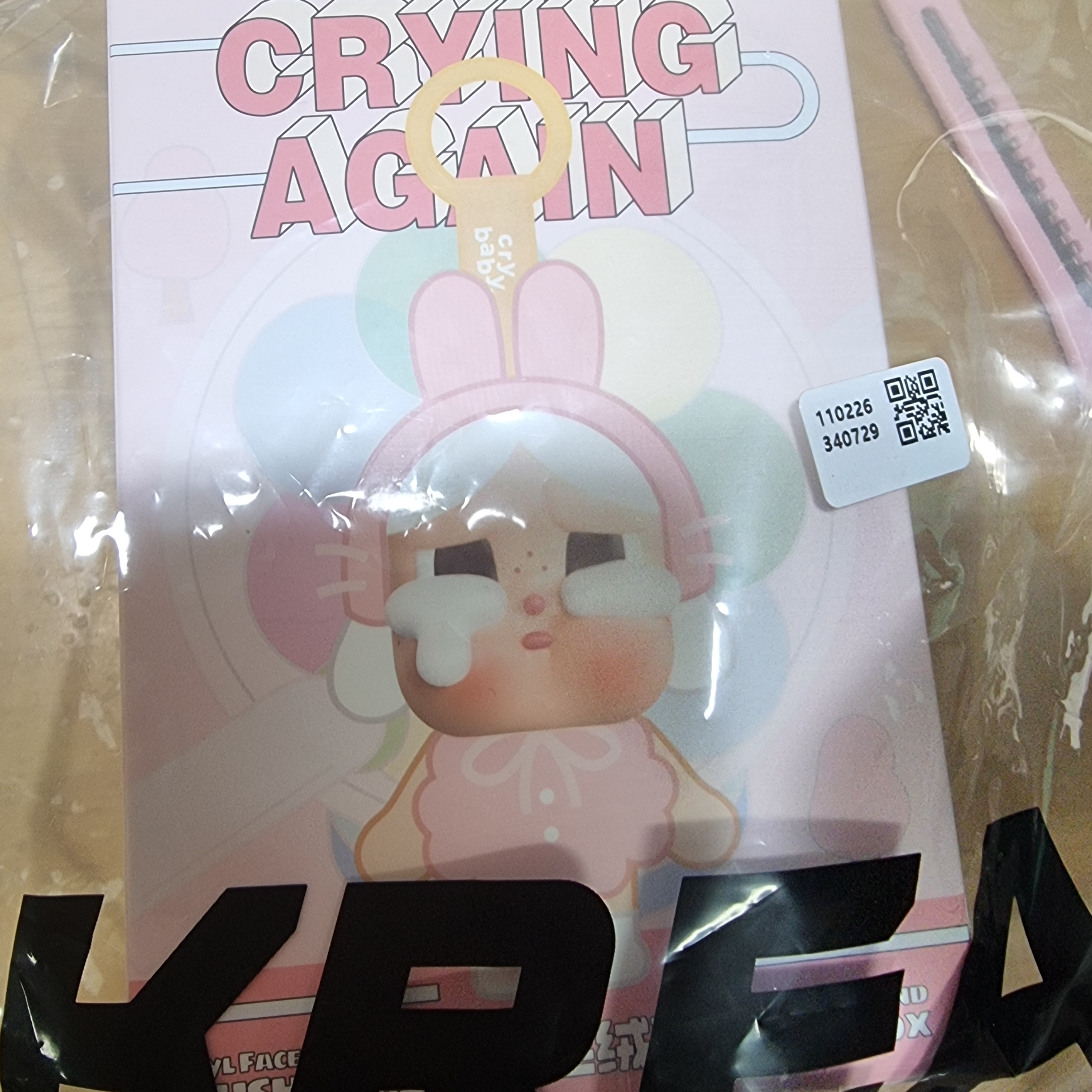 Pop Mart Crybaby Crying Again Series Plush Keyring Sealed Case (1 Blind Box) 착용 스타일