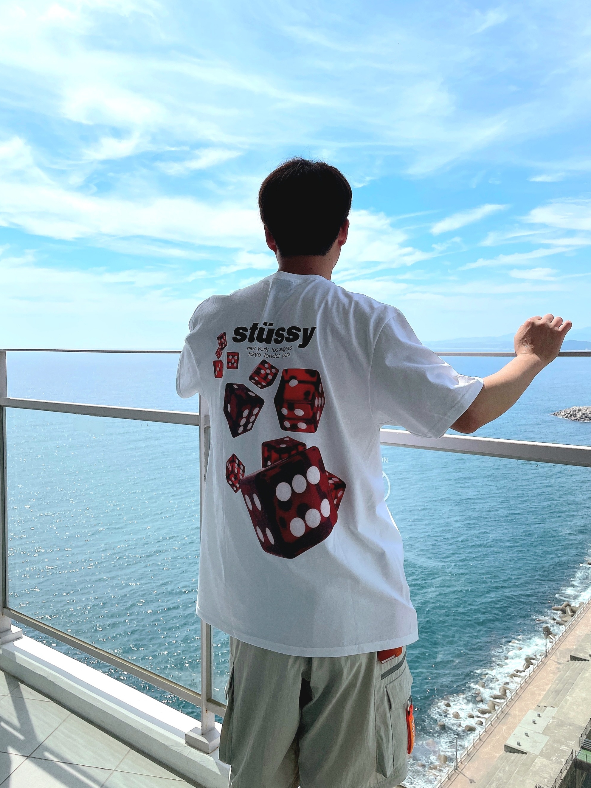 Stussy Rollers T-Shirt White, Supreme Ripstop Keychain Orange - 24SS 착용 스타일 - 2
