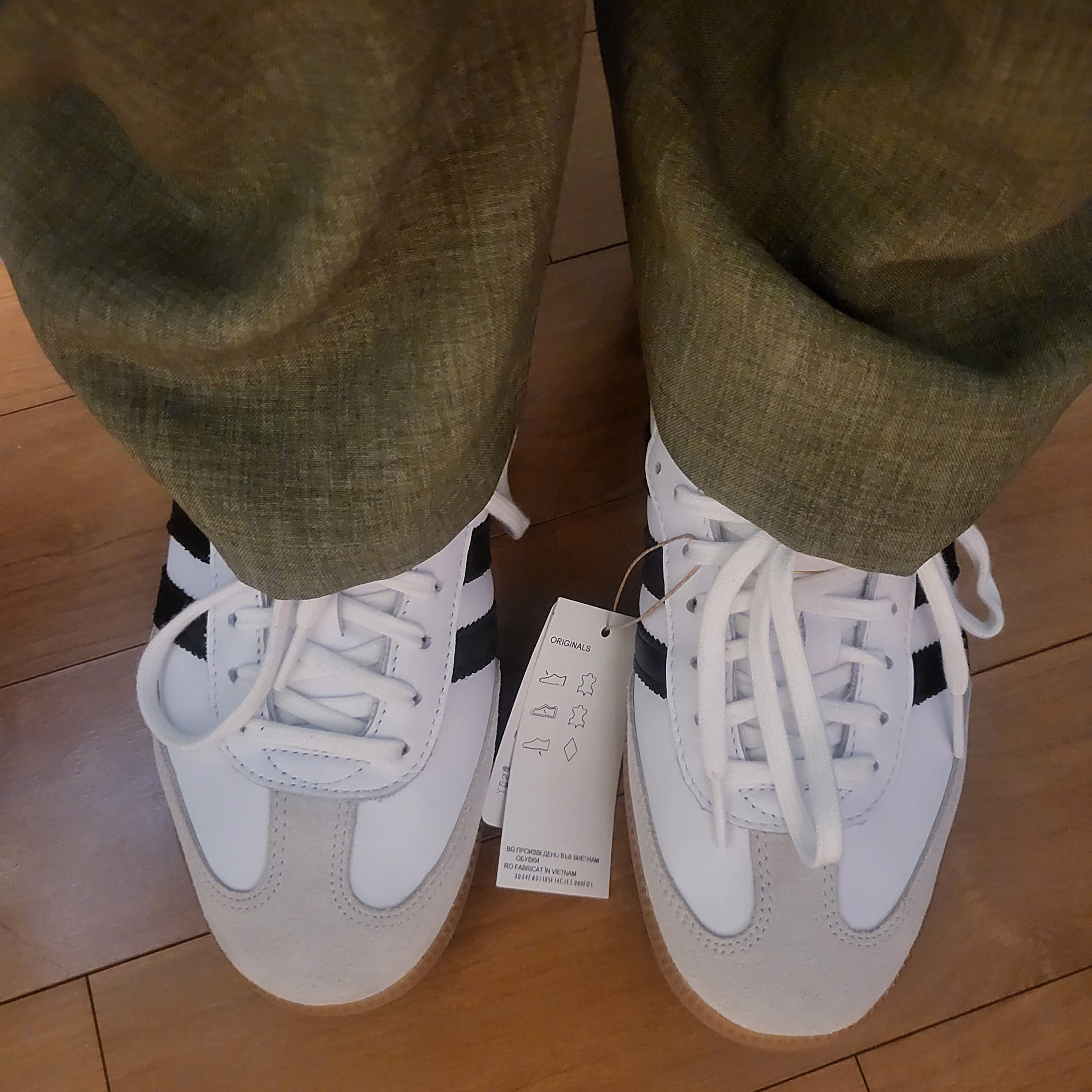 Adidas Samba Decon Cloud White 착용 스타일
