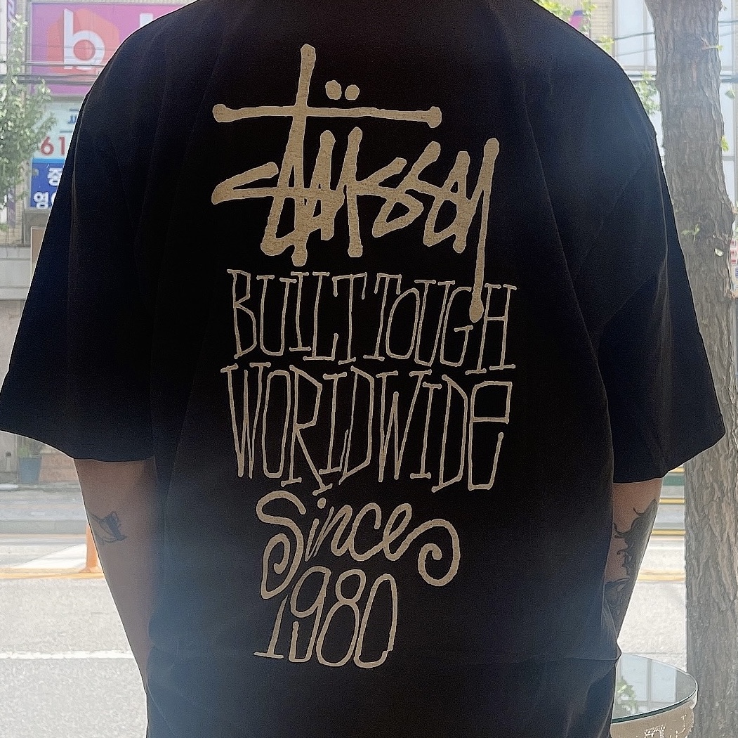 Stussy Built Tough T-Shirt Pigment Dyed Black 착용 스타일