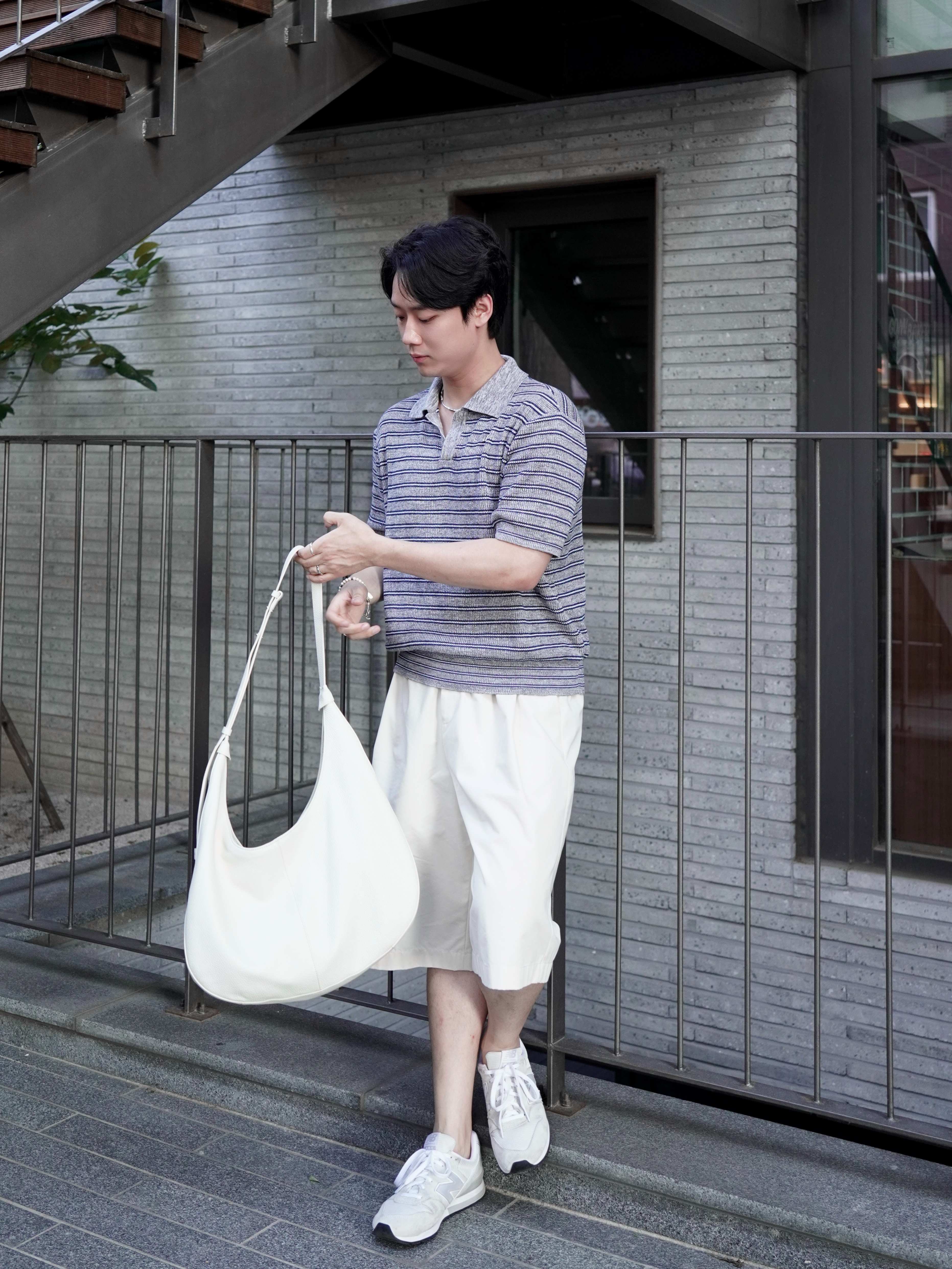 New Balance 996 Ivory White 착용 스타일 - 5