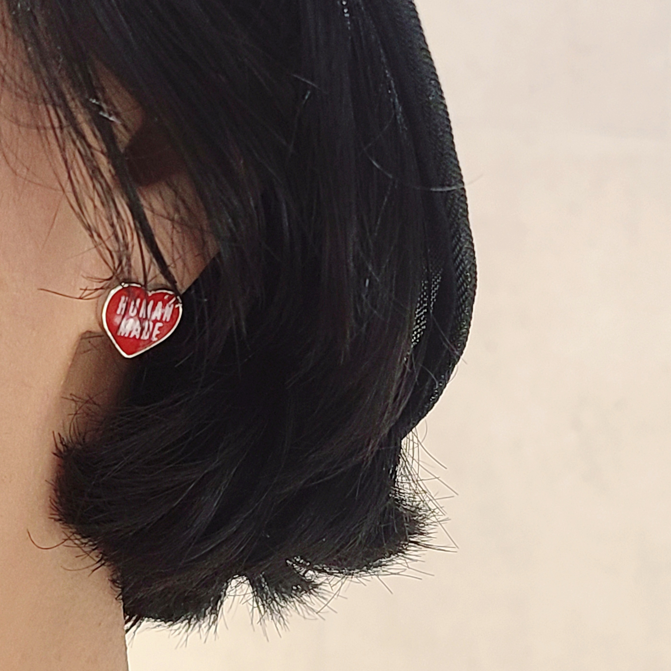 Human Made Heart Earrings Red 착용 스타일
