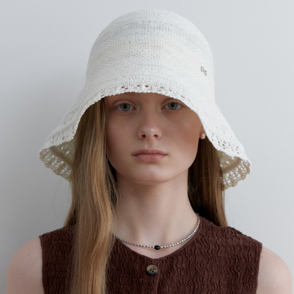 러브미몬스터 레이스 챙 버킷햇 화이트(lovememonster Lace Brim Bucket Hat White) - 4