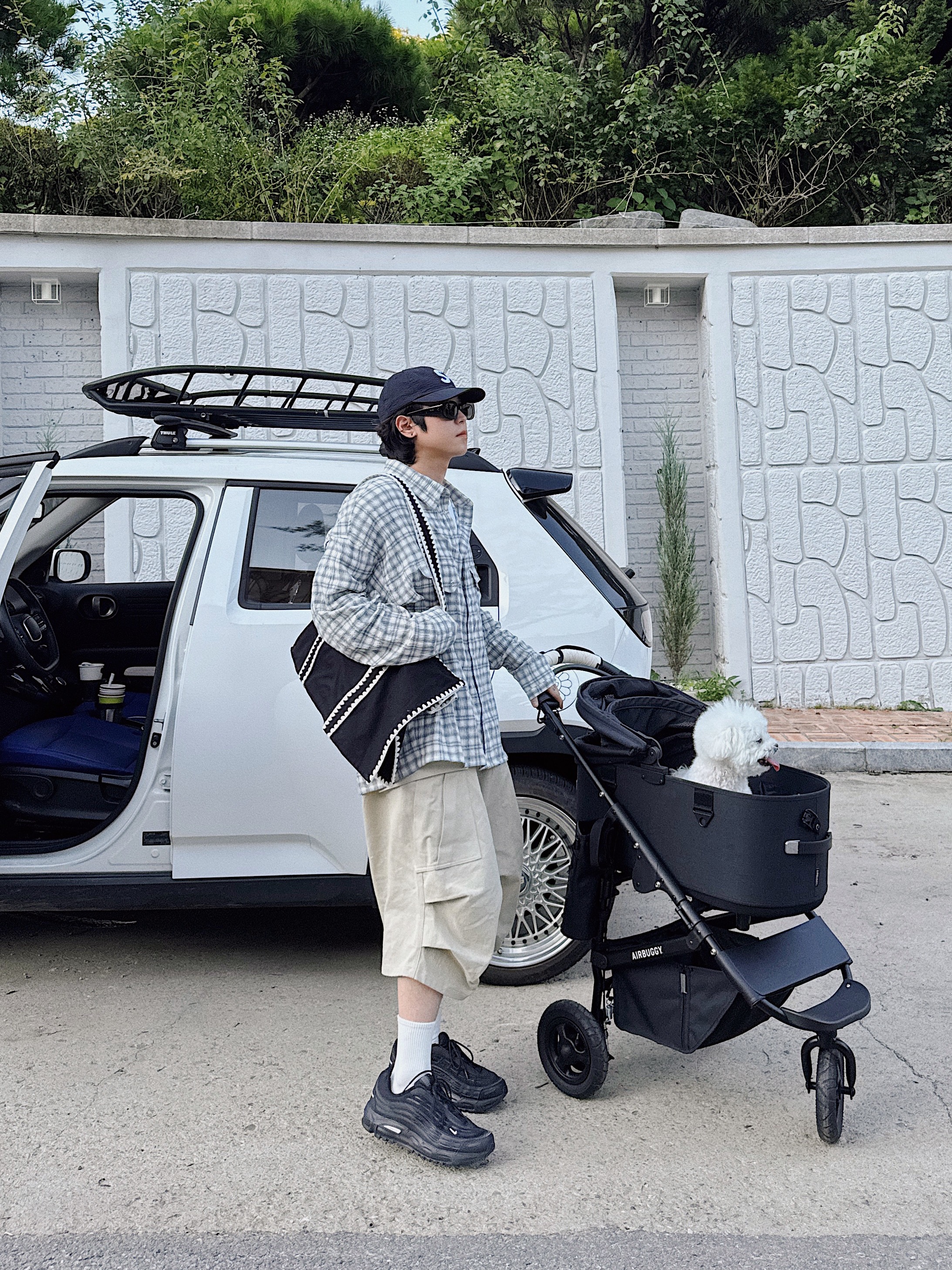 Nonnod Side cargo shorts Beige, Nike x Comme des Garcons Homme Plus Air Max TL 2.5 Black 착용 스타일 - 3