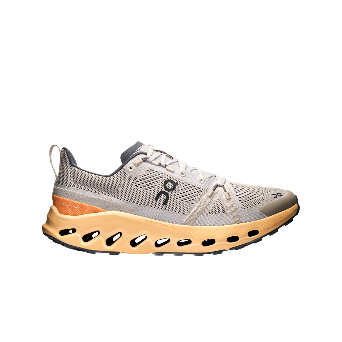 온 러닝 클라우드서퍼 트레일 실버 블론드(On Running Cloudsurfer Trail Silver Blonde)