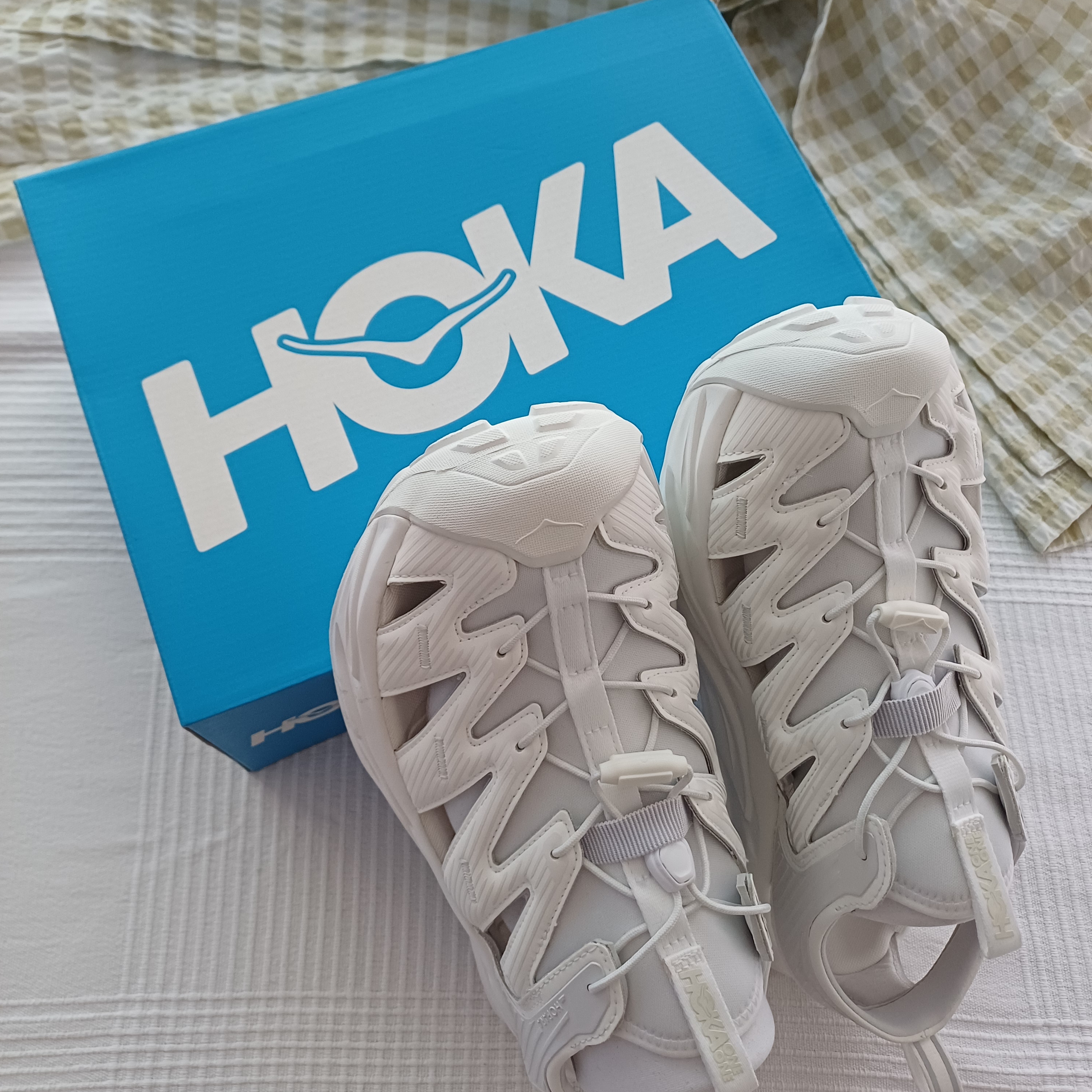 Hoka Hopara White 착용 스타일 - 2