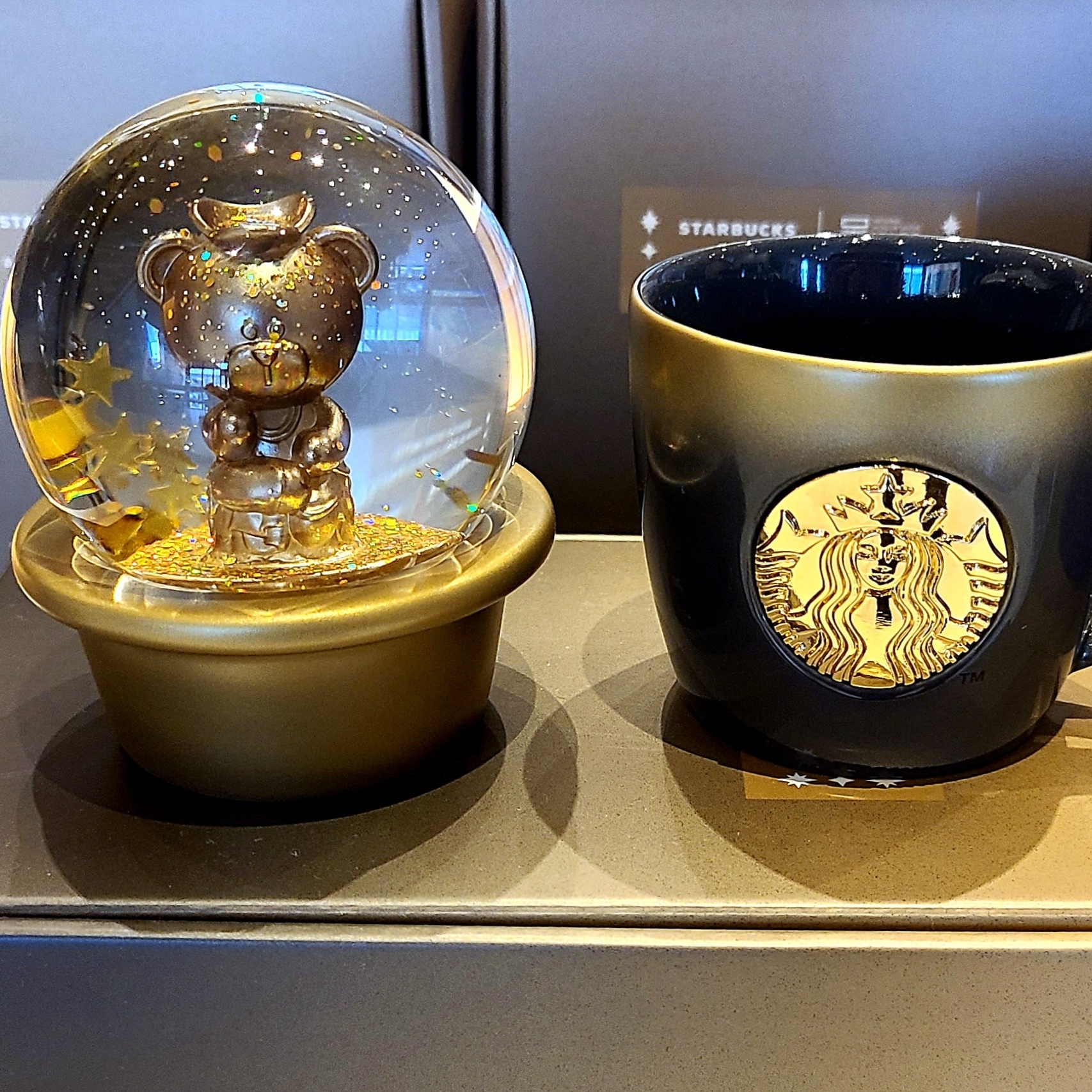 Starbucks x Muds A Room of Quiet Contemplation Bearista Mug 89ml, Starbucks x Muds A Room of Quiet Contemplation Figure Plate 착용 스타일 - 1