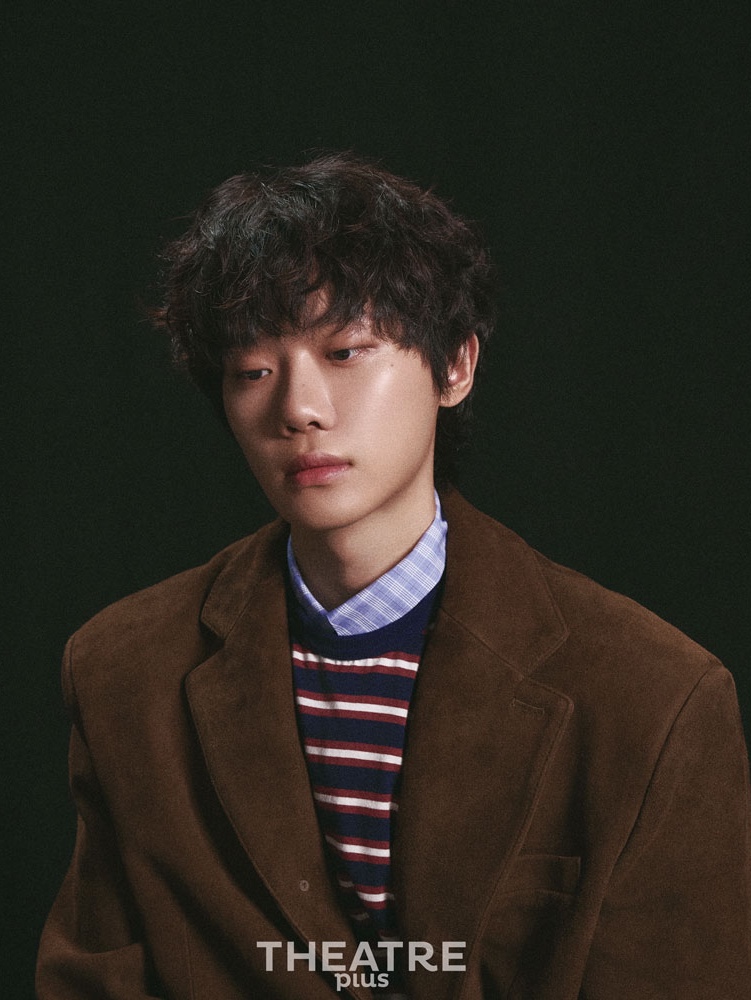 STU Goat Suede Blazer Brown 착용 스타일 - 3