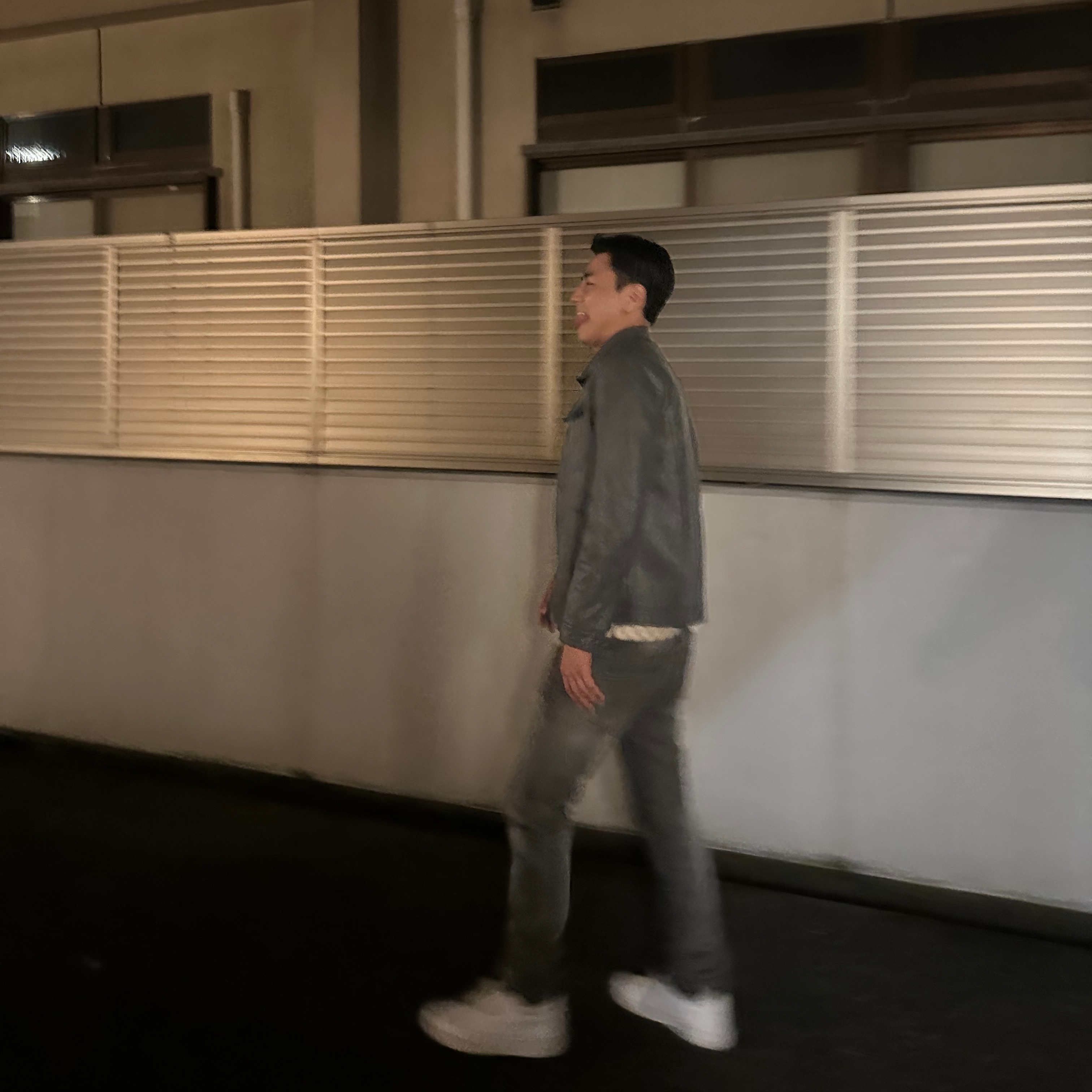 Undermycar Legion.03 Slim Fit Blue Stitch Washed Jeans Washed Gray 착용 스타일