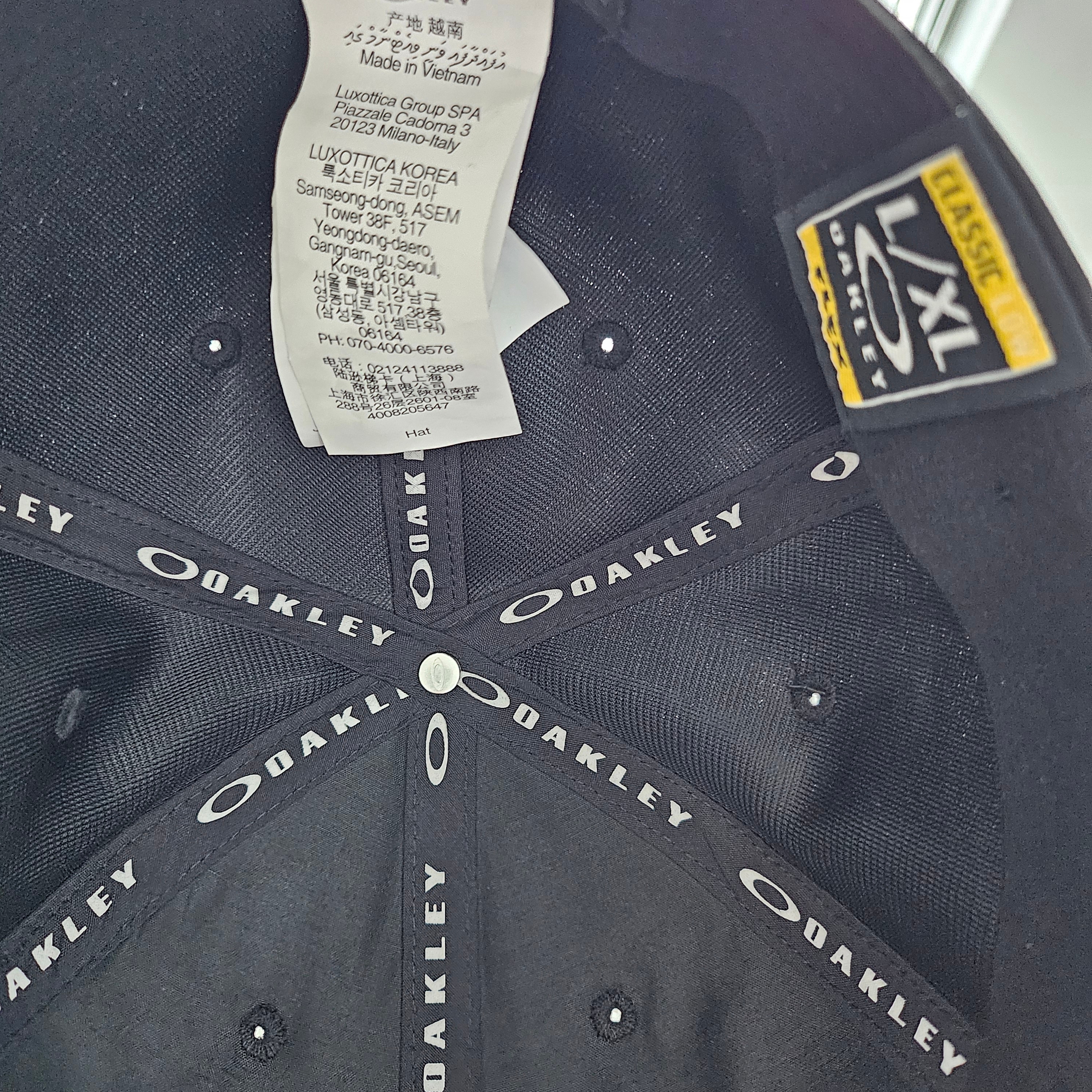 Oakley Tincan Cap Black Gray 착용 스타일 - 2