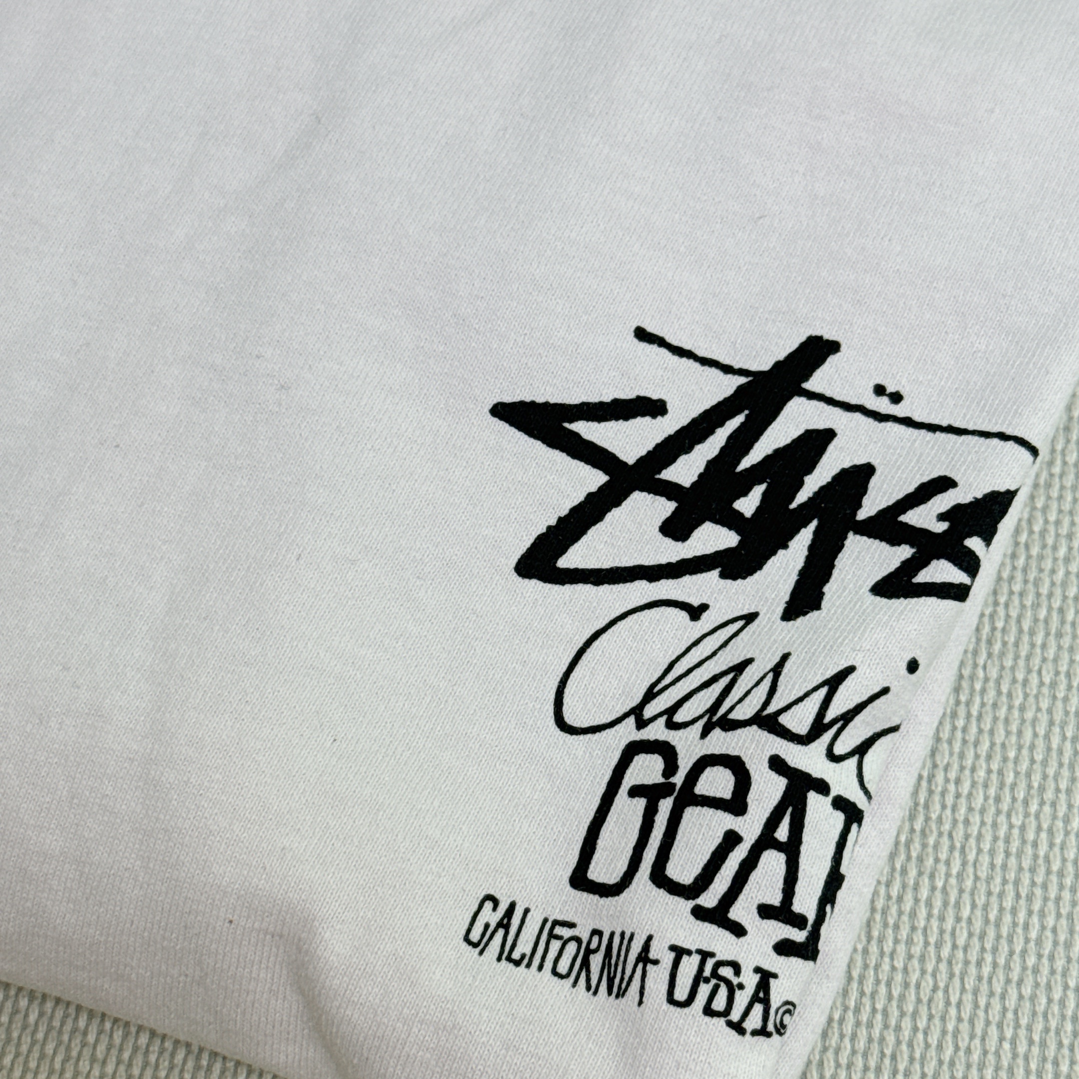 Stussy Pigment Dyed Classic Gear T-Shirt Blush 착용 스타일 - 1