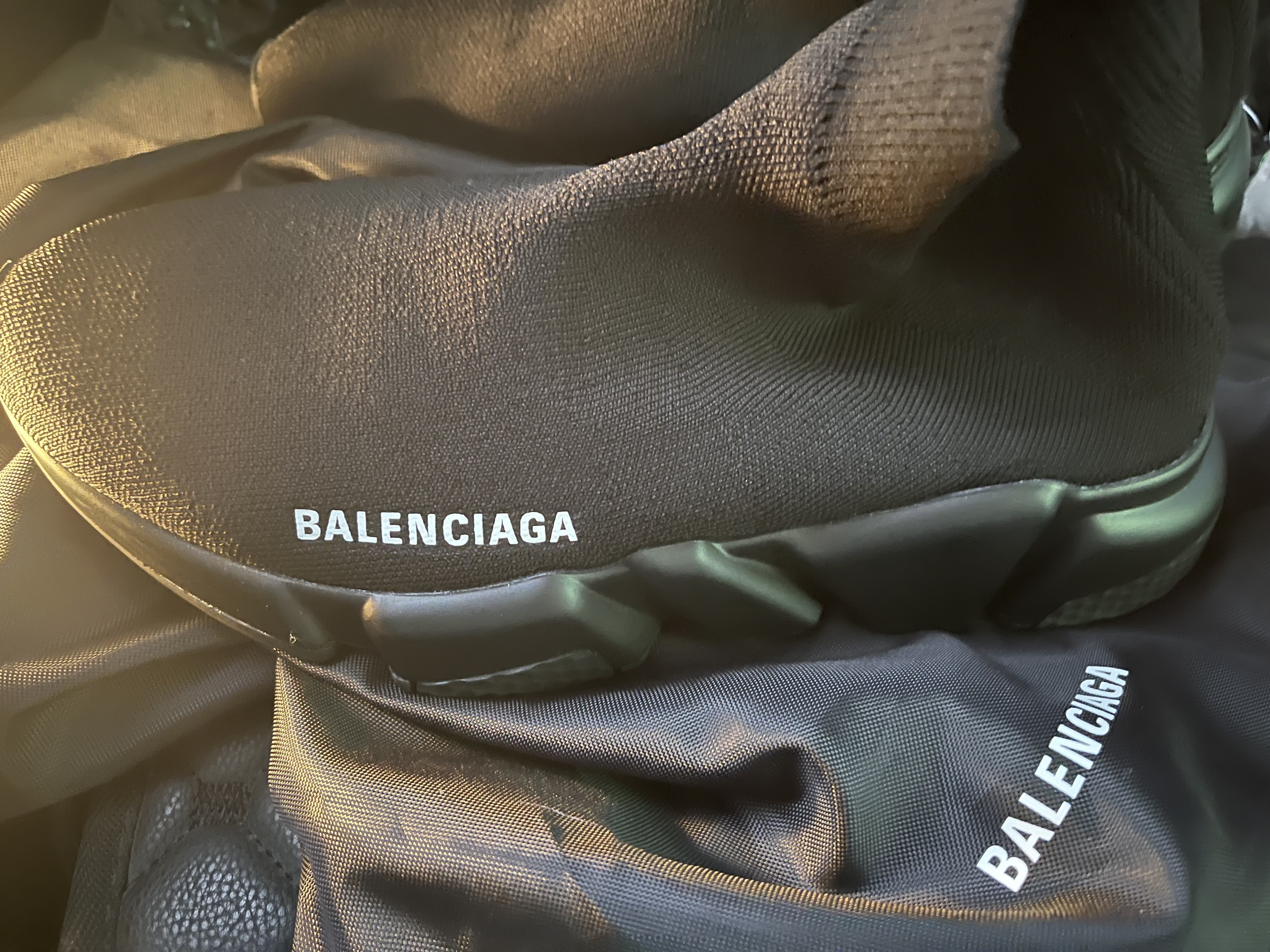 (W) Balenciaga Speed 2.0 Trainer Black 2021, Balenciaga Speed Trainer Triple Black 착용 스타일
