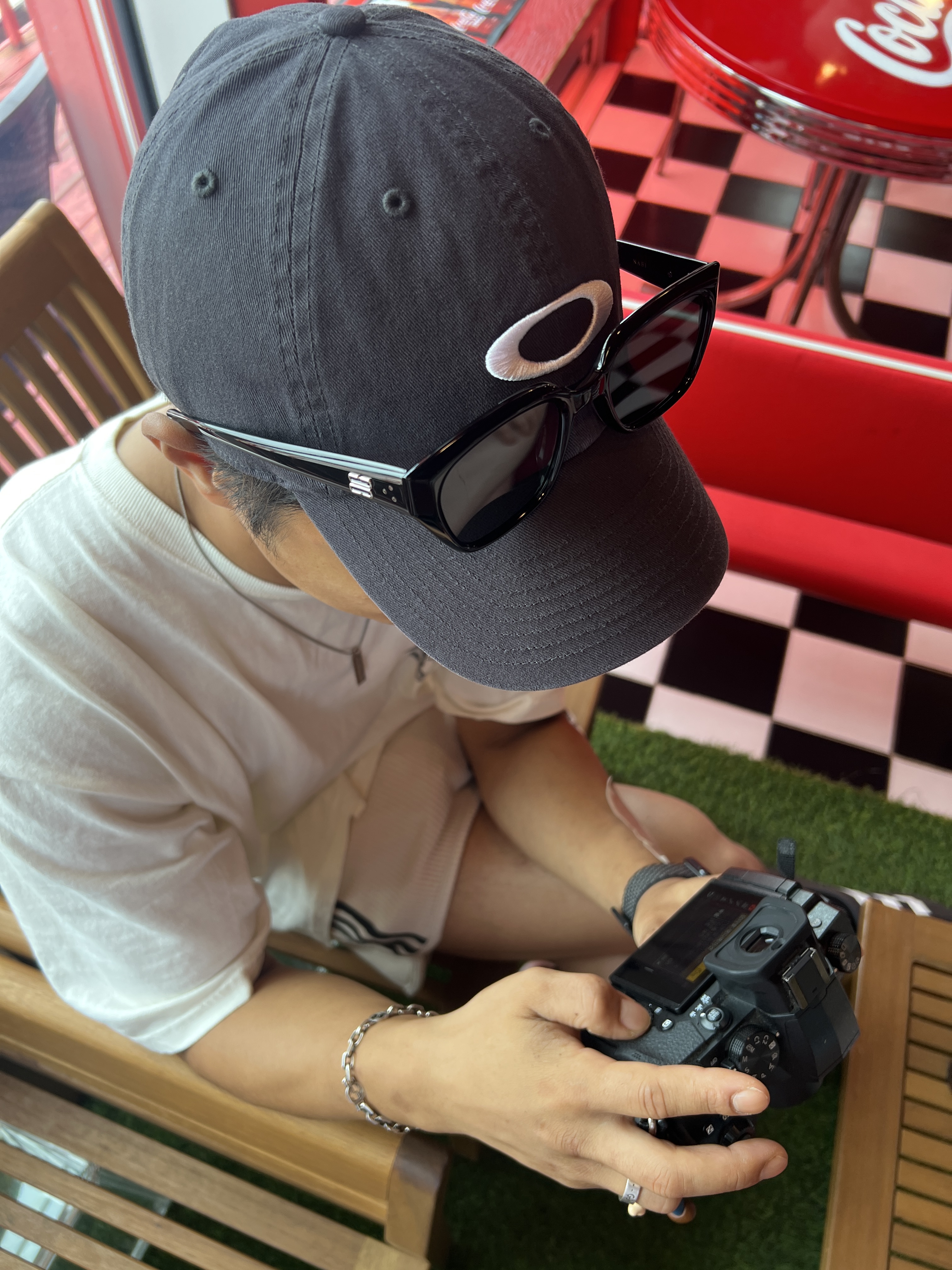 Adidas Waffle Shorts Wonder White - KR Sizing, Oakley Remix Dad Hat Blackout 착용 스타일