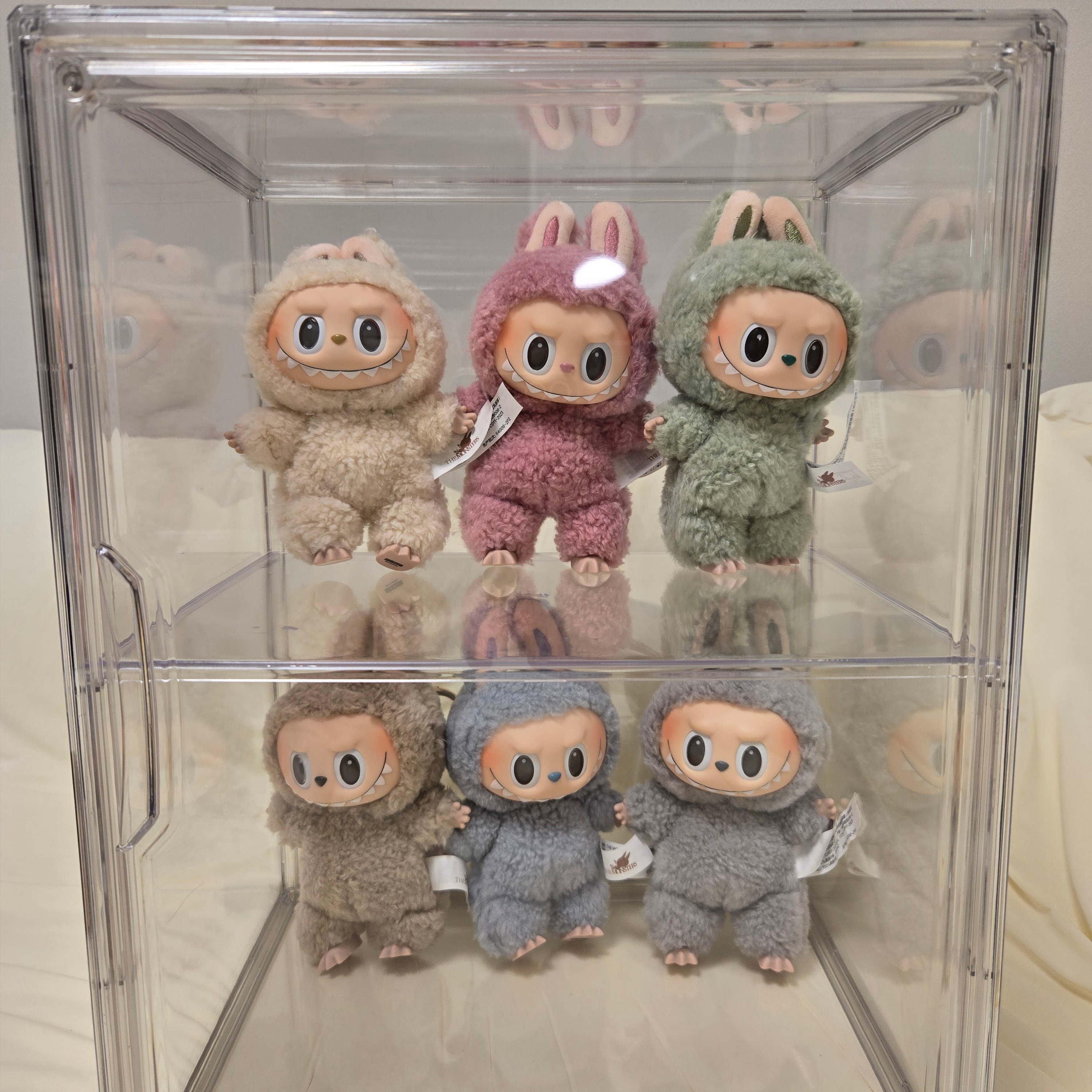 Pop Mart The Monsters Labubu Tasty Macarons Series Sealed Case (6 Blind Boxes) 착용 스타일 - 2