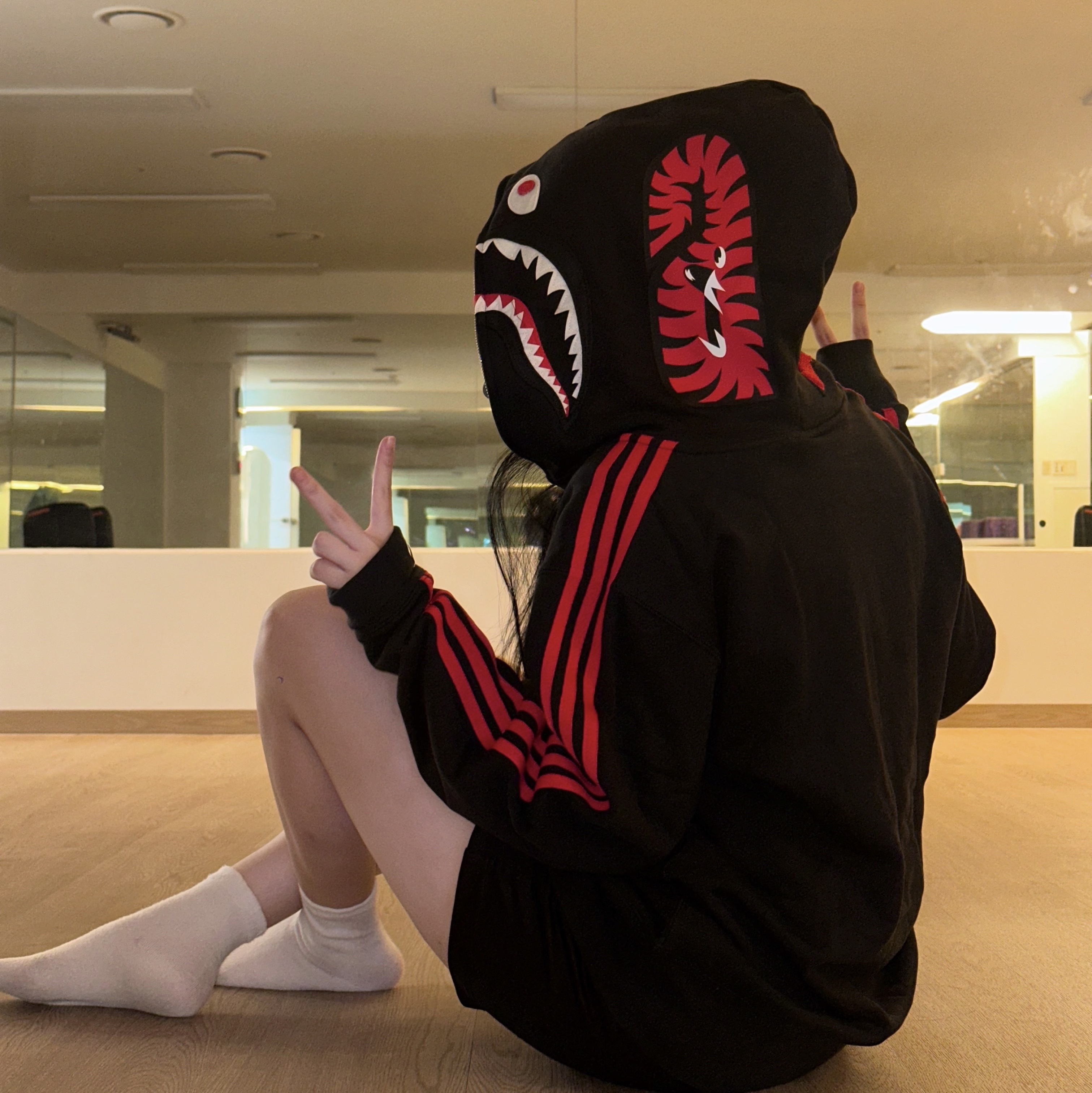 Adidas x BAPE Ultimate Shark Hoodie Black - US Sizing 착용 스타일