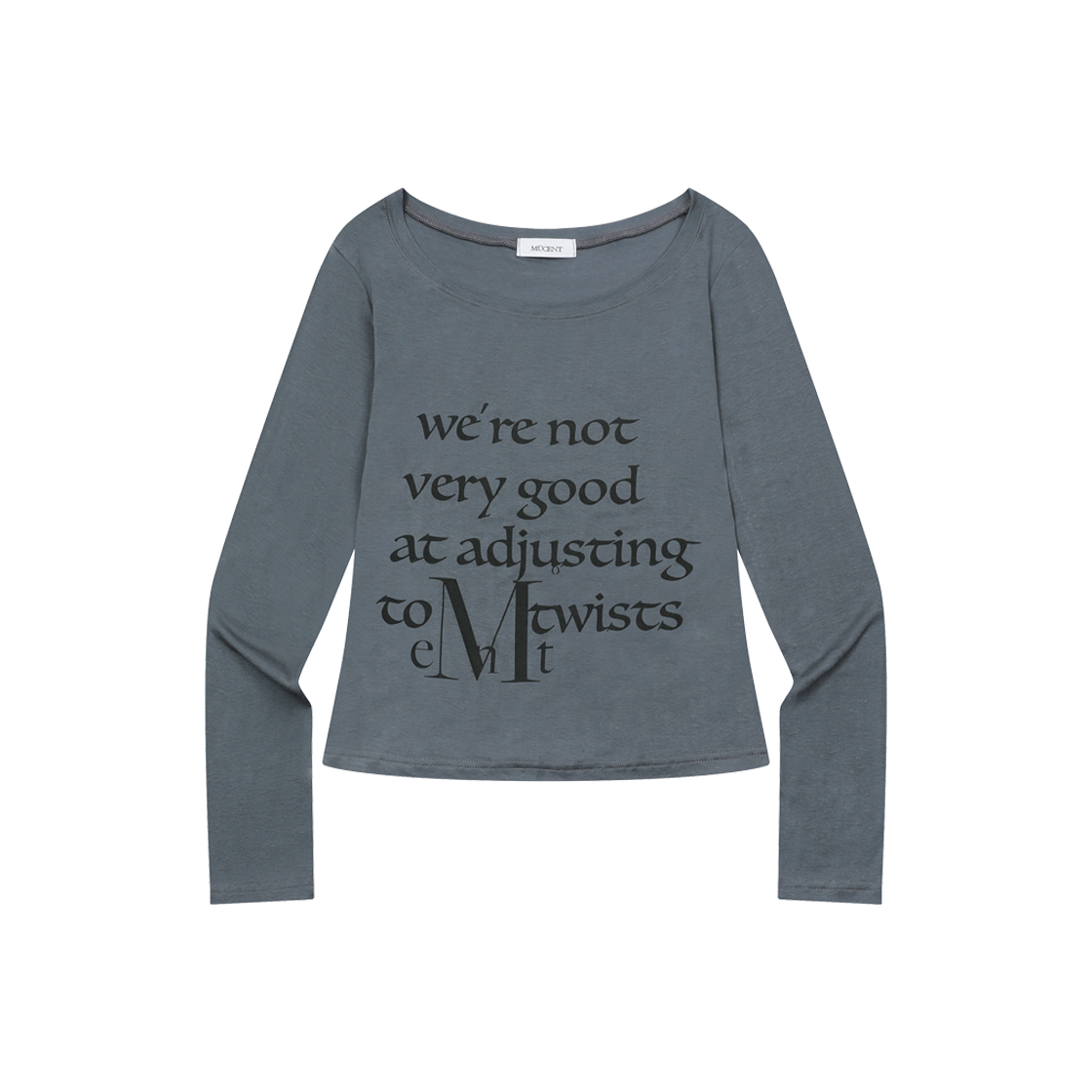 P0000BBF MUCENT Masaka Lettering U-Neck Long Sleeve T Charcoal