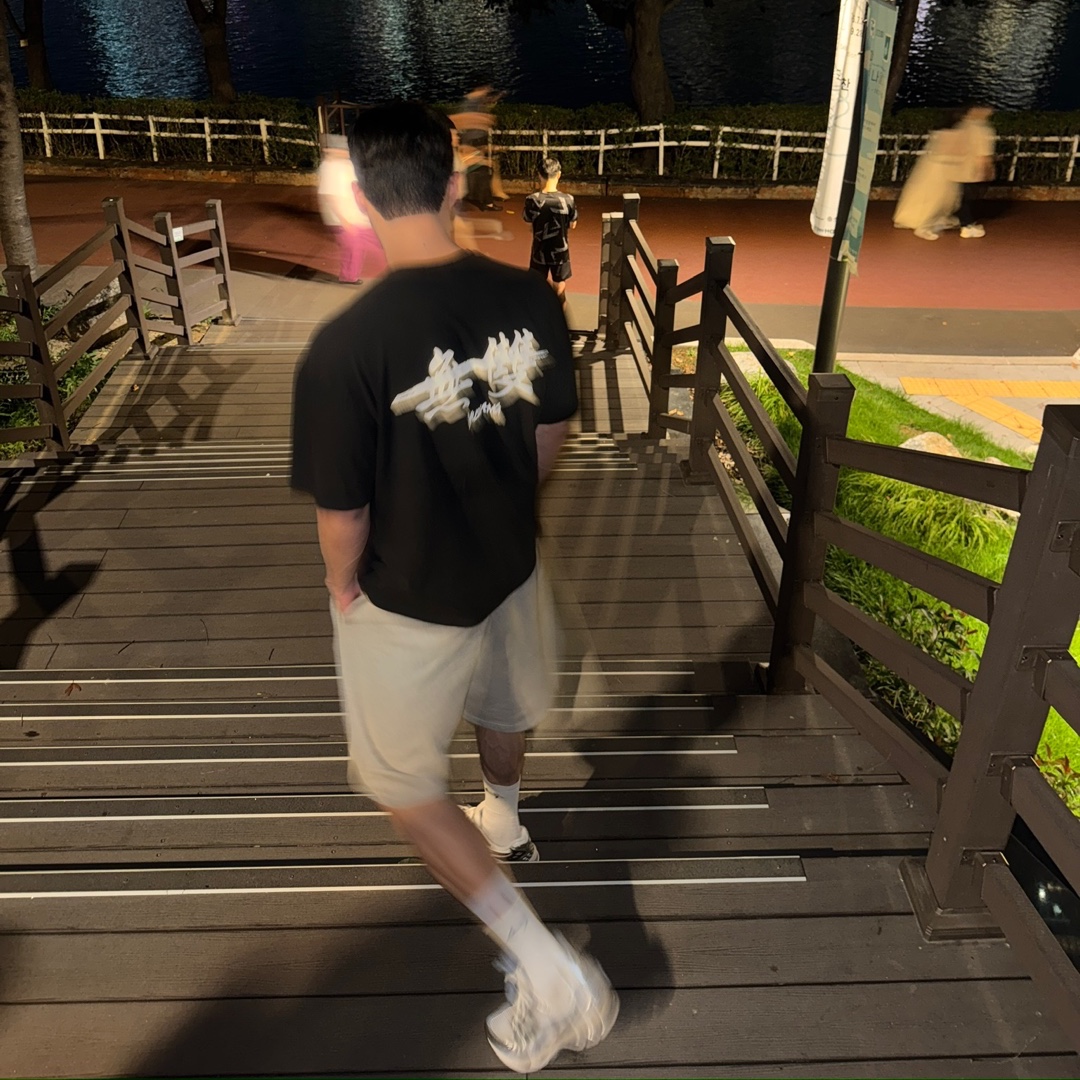 Asics Gel-Kayano 14 White Graphite Grey, Stussy Basic Stussy T-Shirt Black 2024, 2025 착용 스타일 - 2