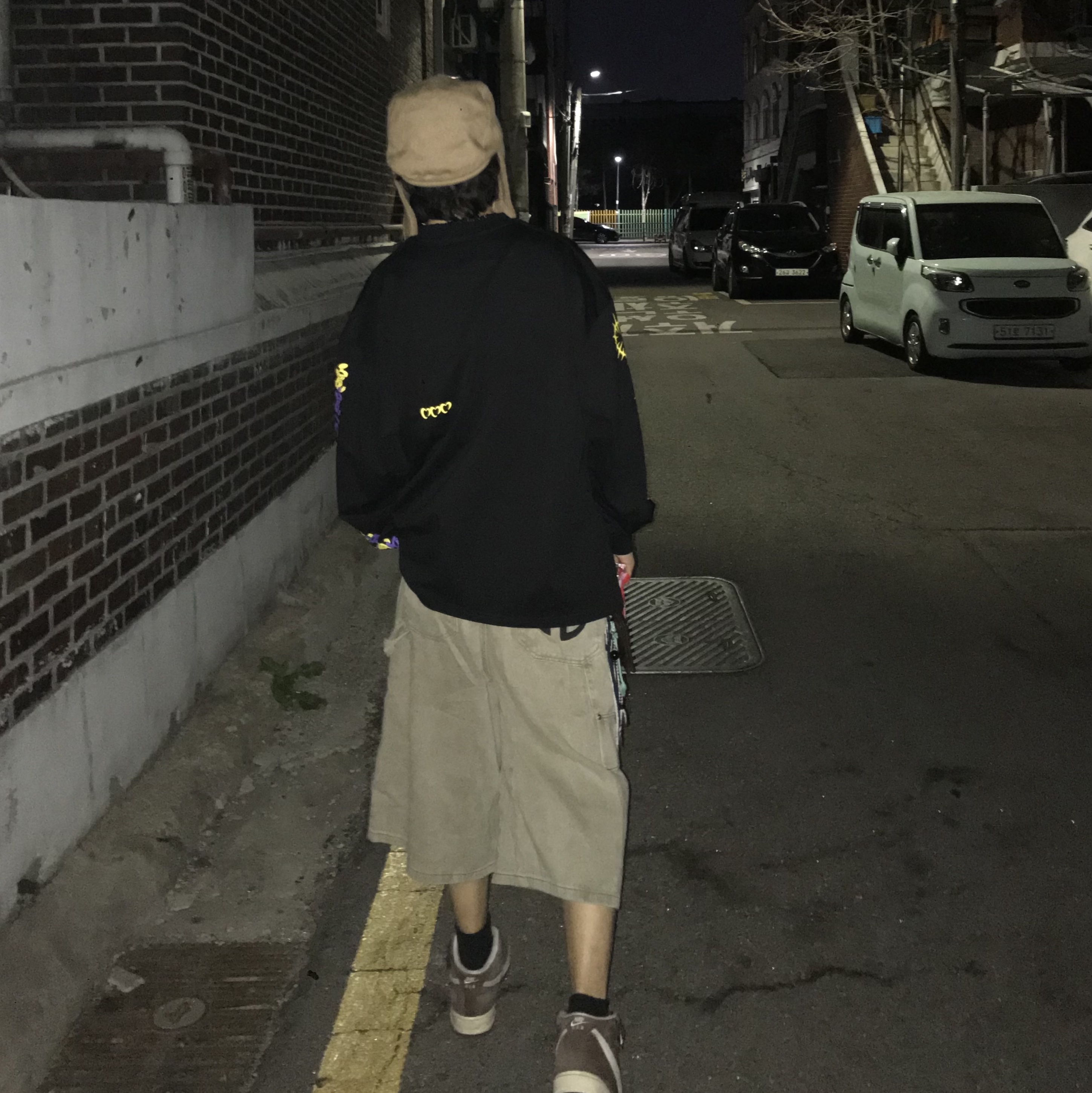 LUVLUVLUV MT Long Sleeve Top Retriever BK, Nike Air Force 1 Mid '07 QS Chocolate 착용 스타일