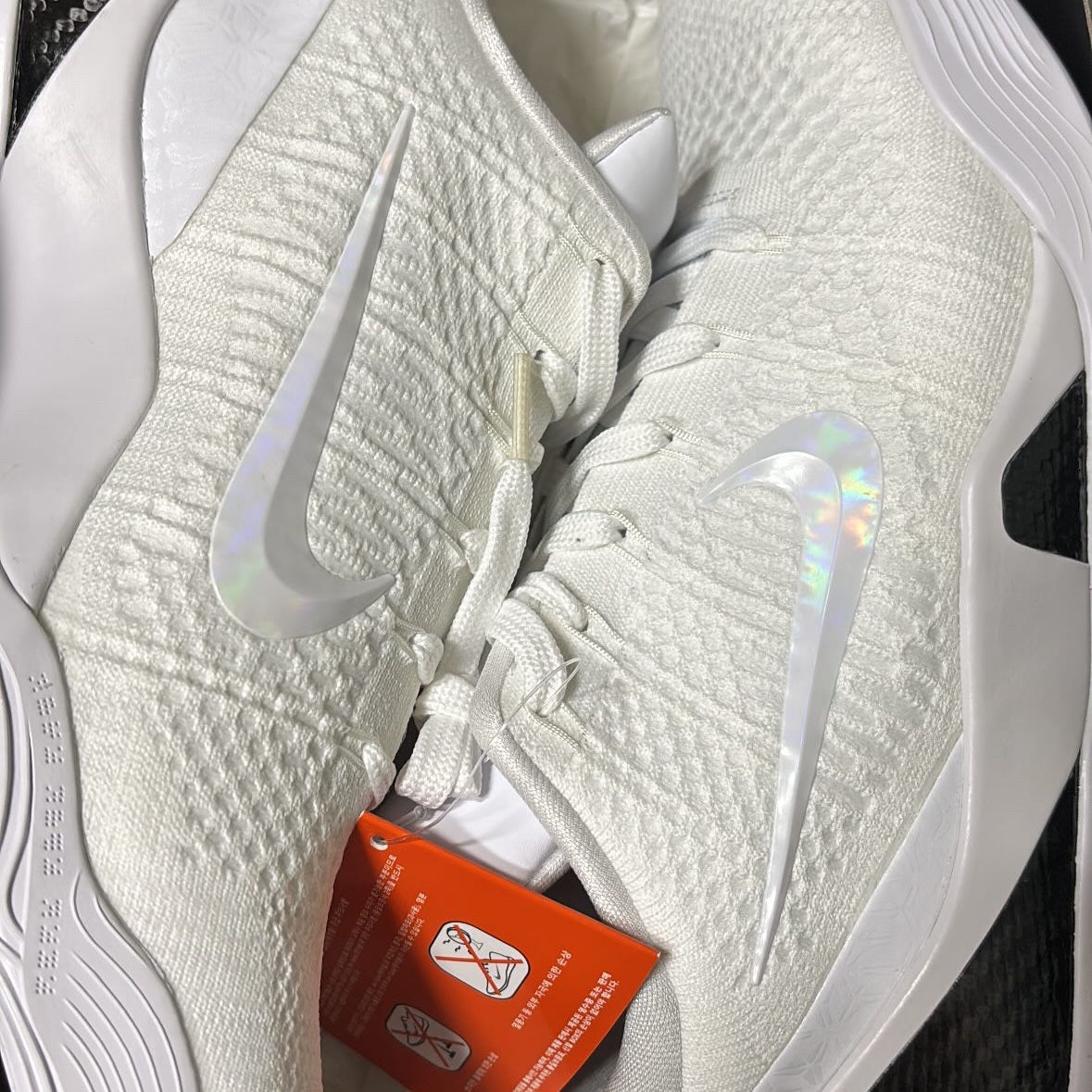 Nike Kobe 9 Elite Low Protro Halo 착용 스타일