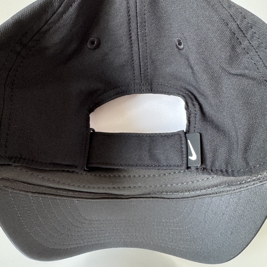 Nike Dri-Fit Club Structured Swoosh Cap Black, Nike Club Unstructured Denim Cap College Navy White 착용 스타일 - 4