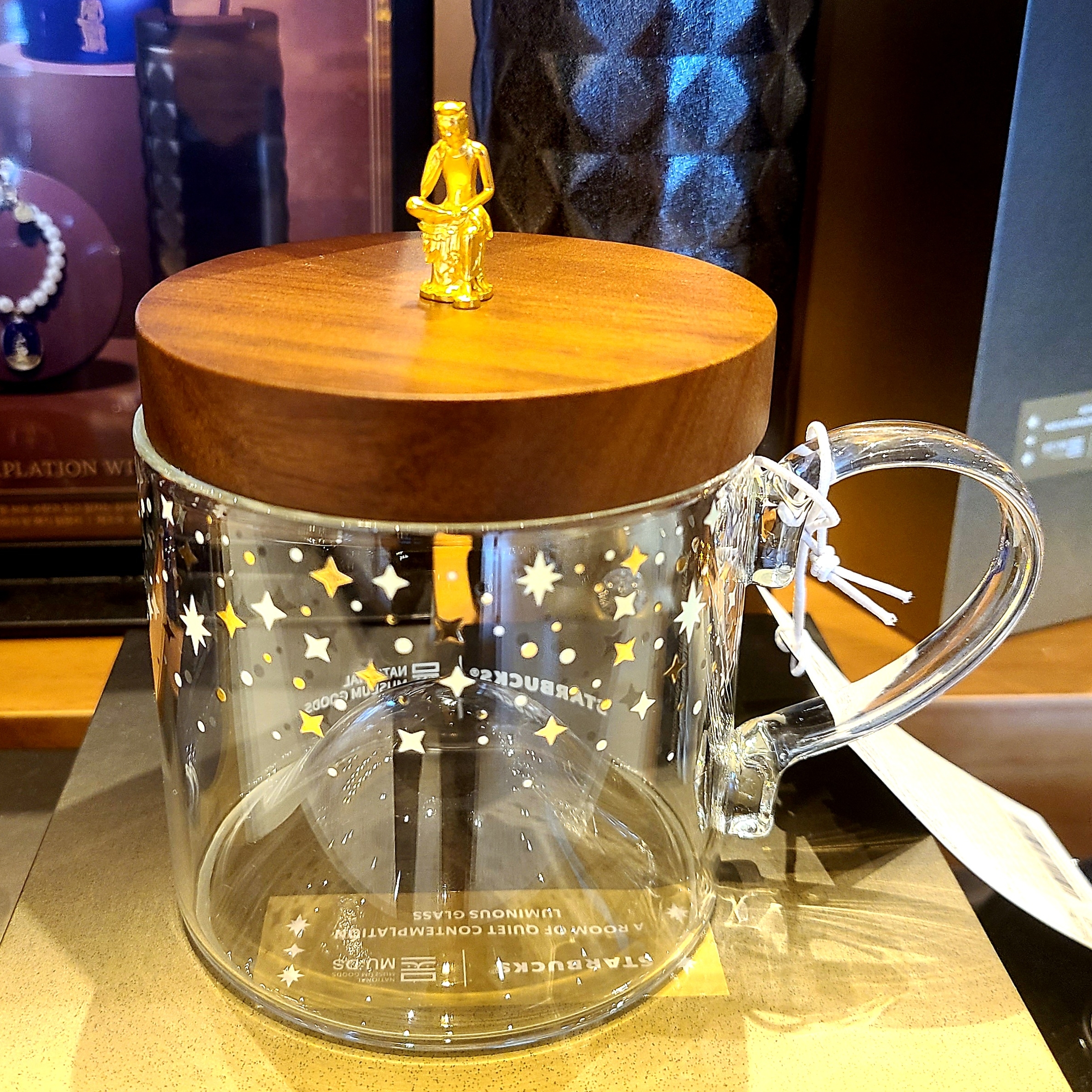 Starbucks x Muds A Room of Quiet Contemplation Luminous Glass 300ml, Starbucks x Muds A Room of Quiet Contemplation Xion Mug 237ml 착용 스타일 - 1