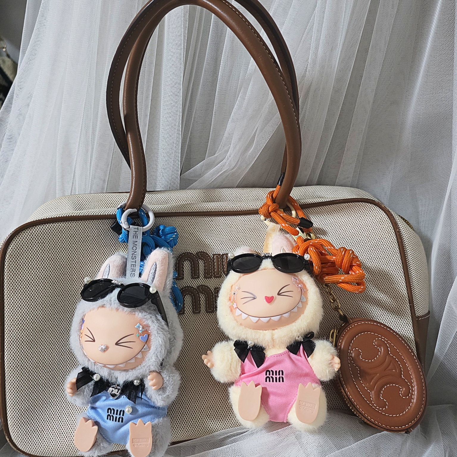 Miu Miu Canvas and Leather Beau Bag Beige Brandy 착용 스타일