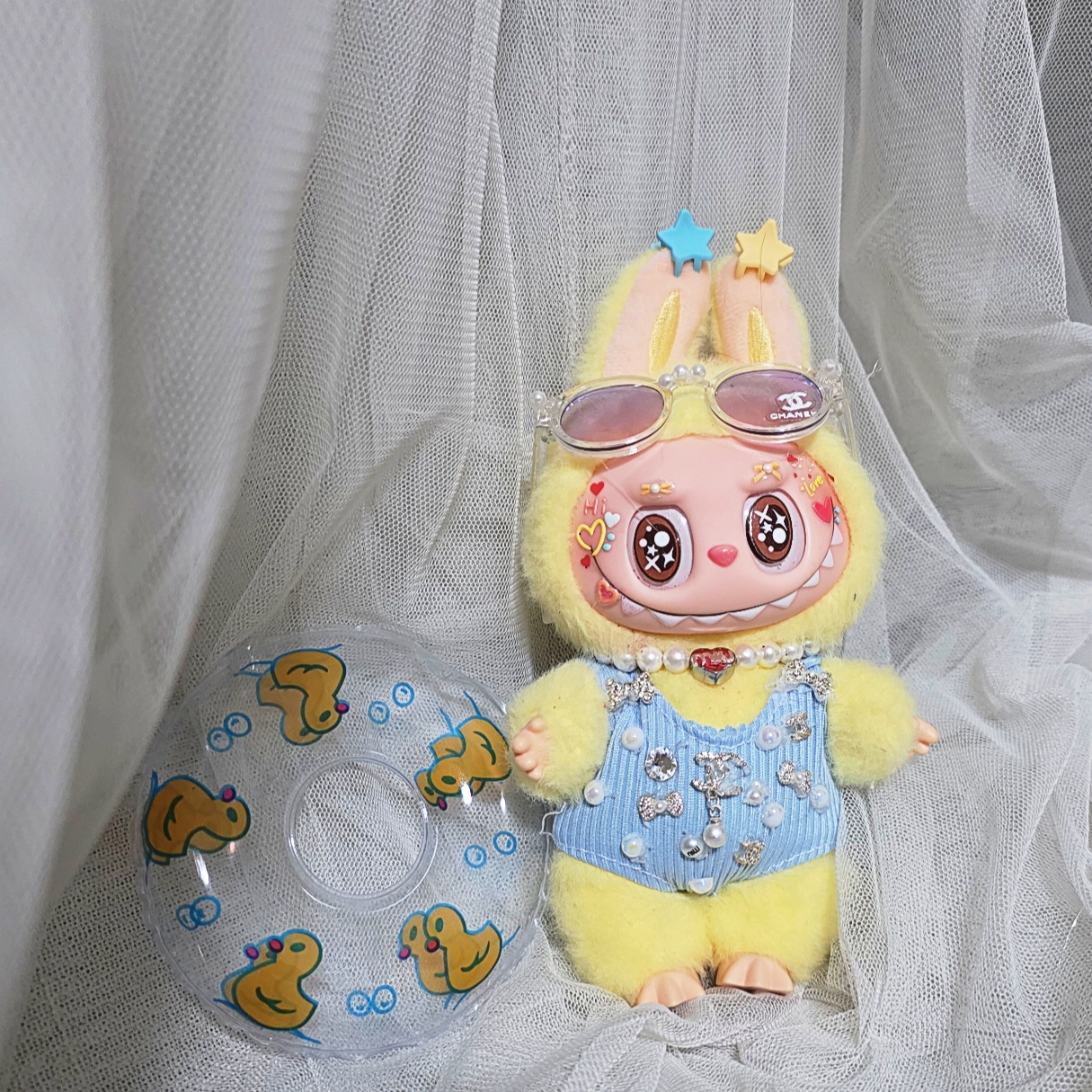 Pop Mart The Monsters Checkmate Series Plush Keyring 착용 스타일