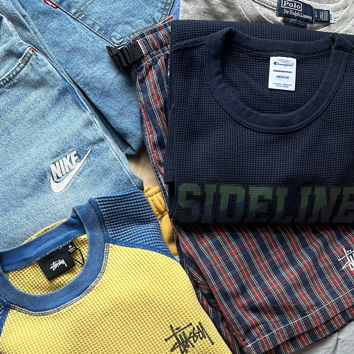 Stussy Basic Stussy Thermal 2 Tone LS T-Shirt Yellow, Levi's x Nike Baggy Jeans Light Blue 착용 스타일