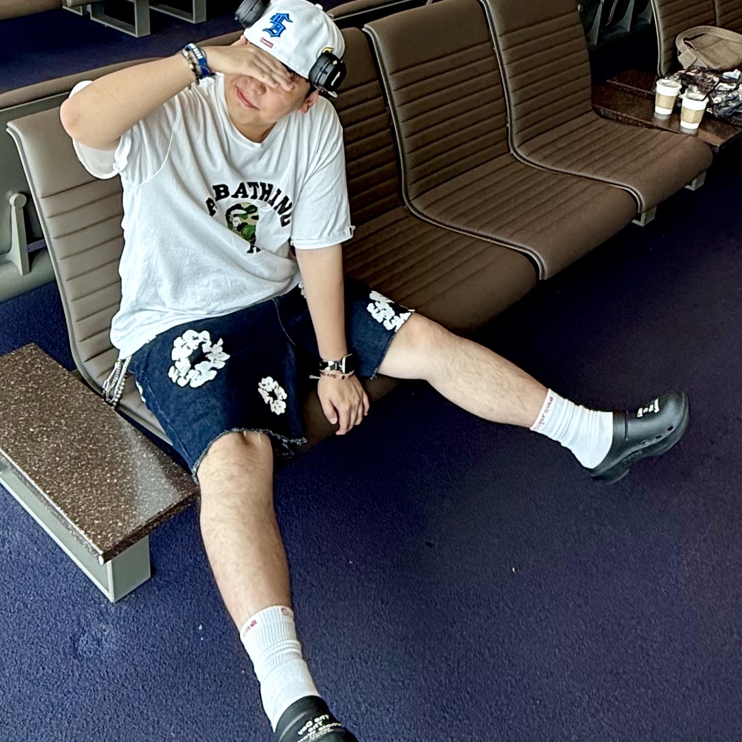 Supreme Multi S Logo New Era White - 25SS, BAPE ABC Camo College T-Shirt White Green 착용 스타일 - 3