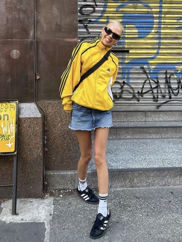 Palace x Adidas Firebird Track Top Yellow - 20FW, (W) Miu Miu Denim Miniskirt Navy 착용 스타일