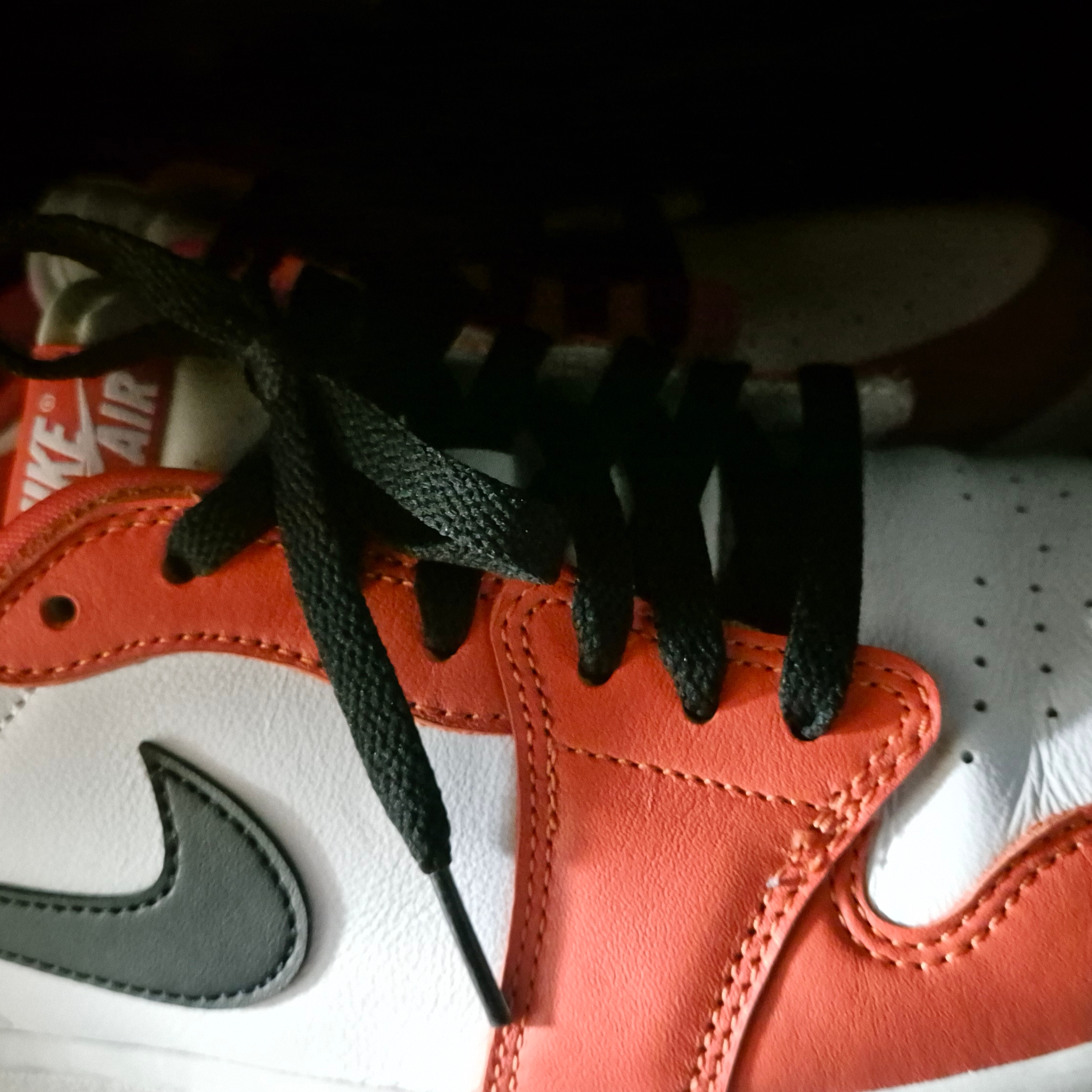 Jordan 1 Low OG Starfish 착용 스타일