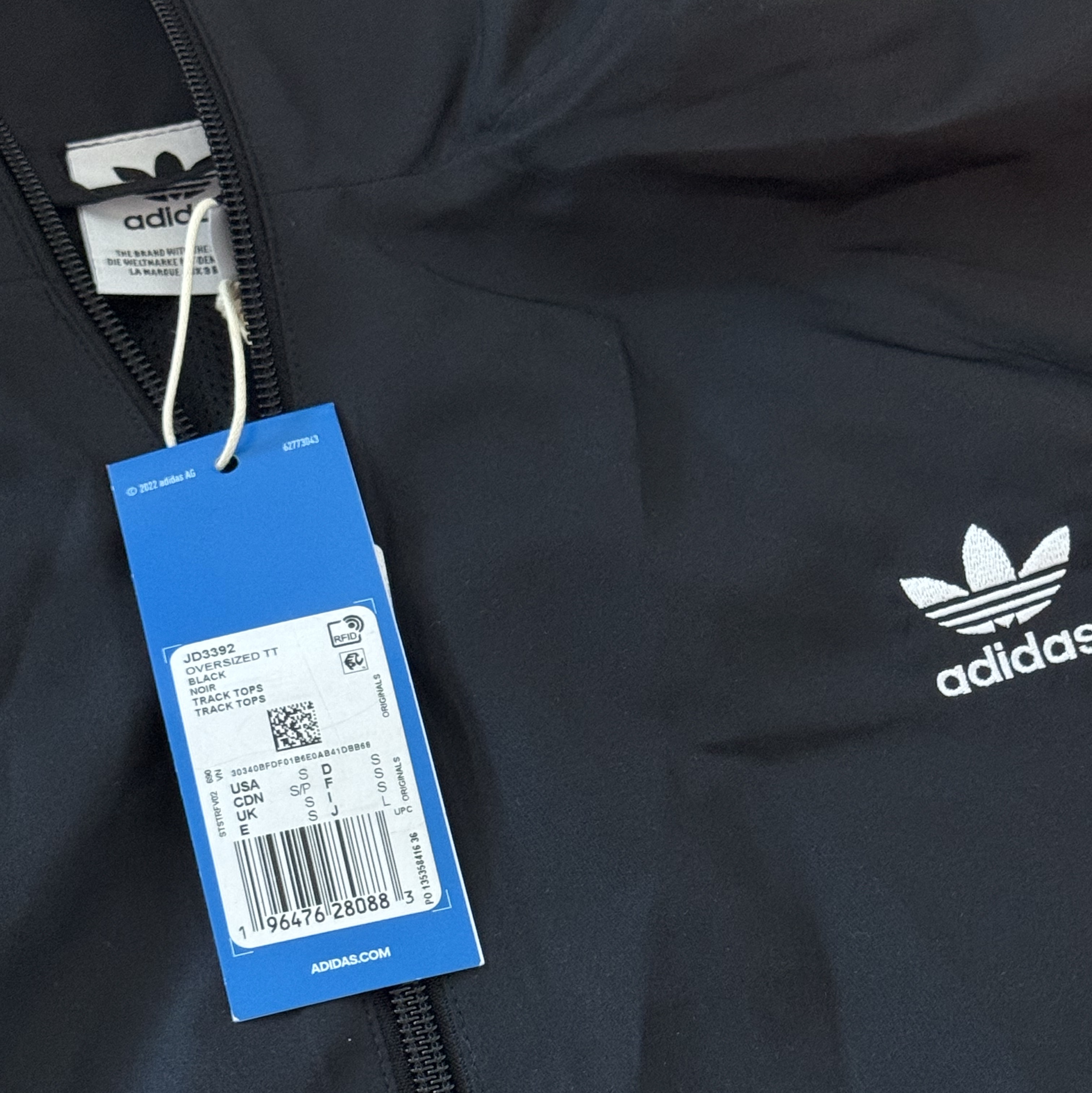 (W) Adidas Adilenium Season 3 Oversized Track Top Black - US Sizing, (W) Adidas Adilenium Season 3 Oversized Track Pants Black - US Sizing 착용 스타일 - 1