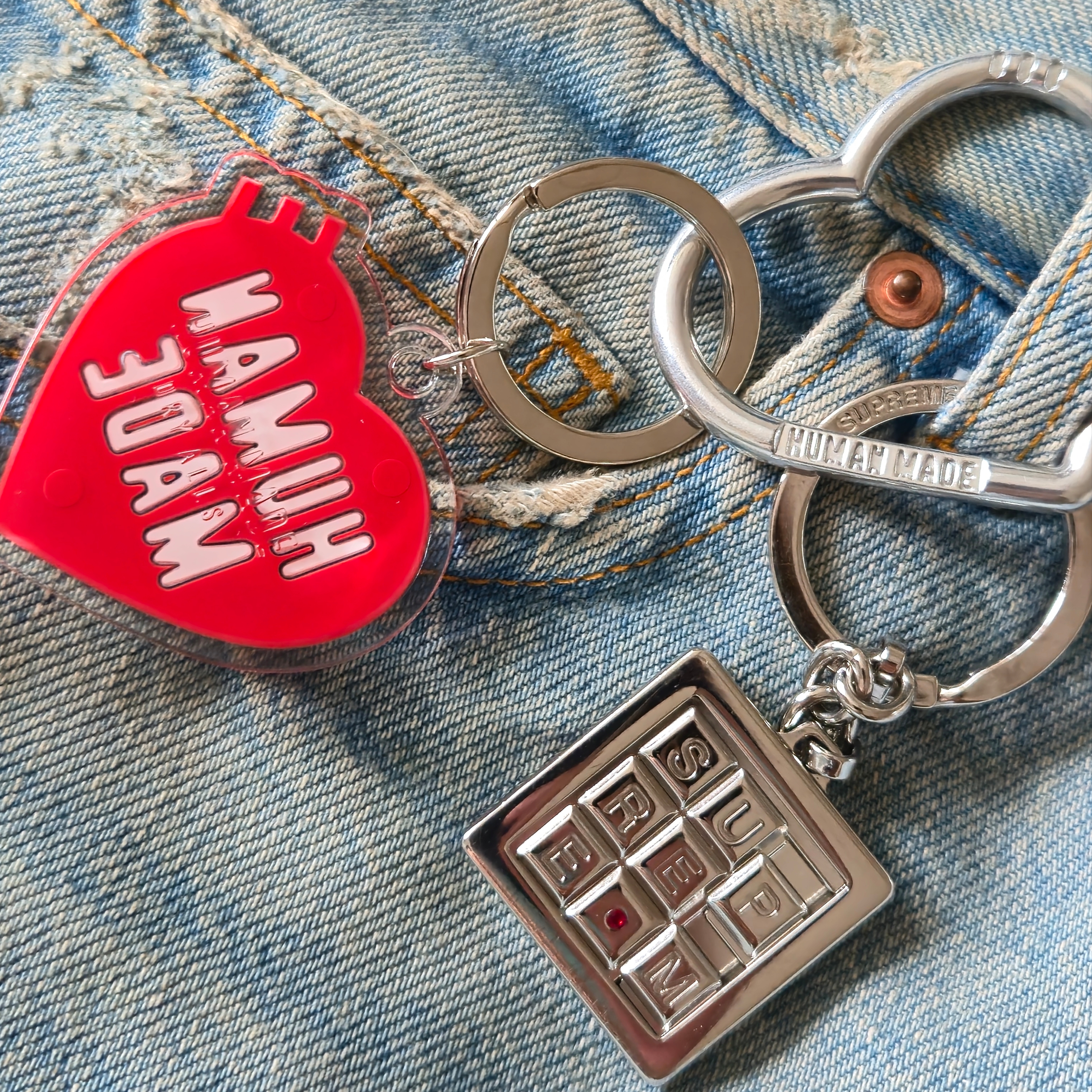 Human Made Heart Keyring Red, Supreme Puzzle Keychain Silver - 25SS 착용 스타일