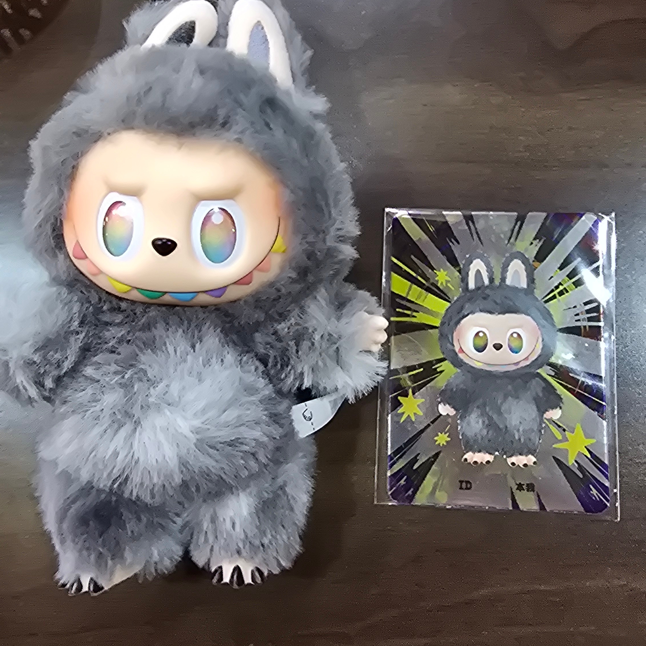 Pop Mart Labubu The Monsters Highlight Series Sealed Case (6 Blind Boxes) 착용 스타일