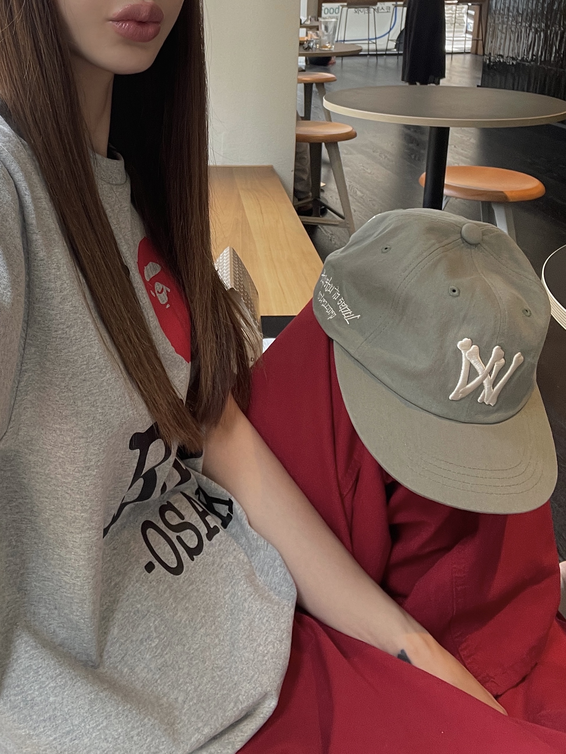Aoiro 6-Panel Bone A/N Cap Olive, BAPE I Love Bape Osaka T-Shirt Gray - Osaka Pop-Up Store Exclusive 착용 스타일 - 3
