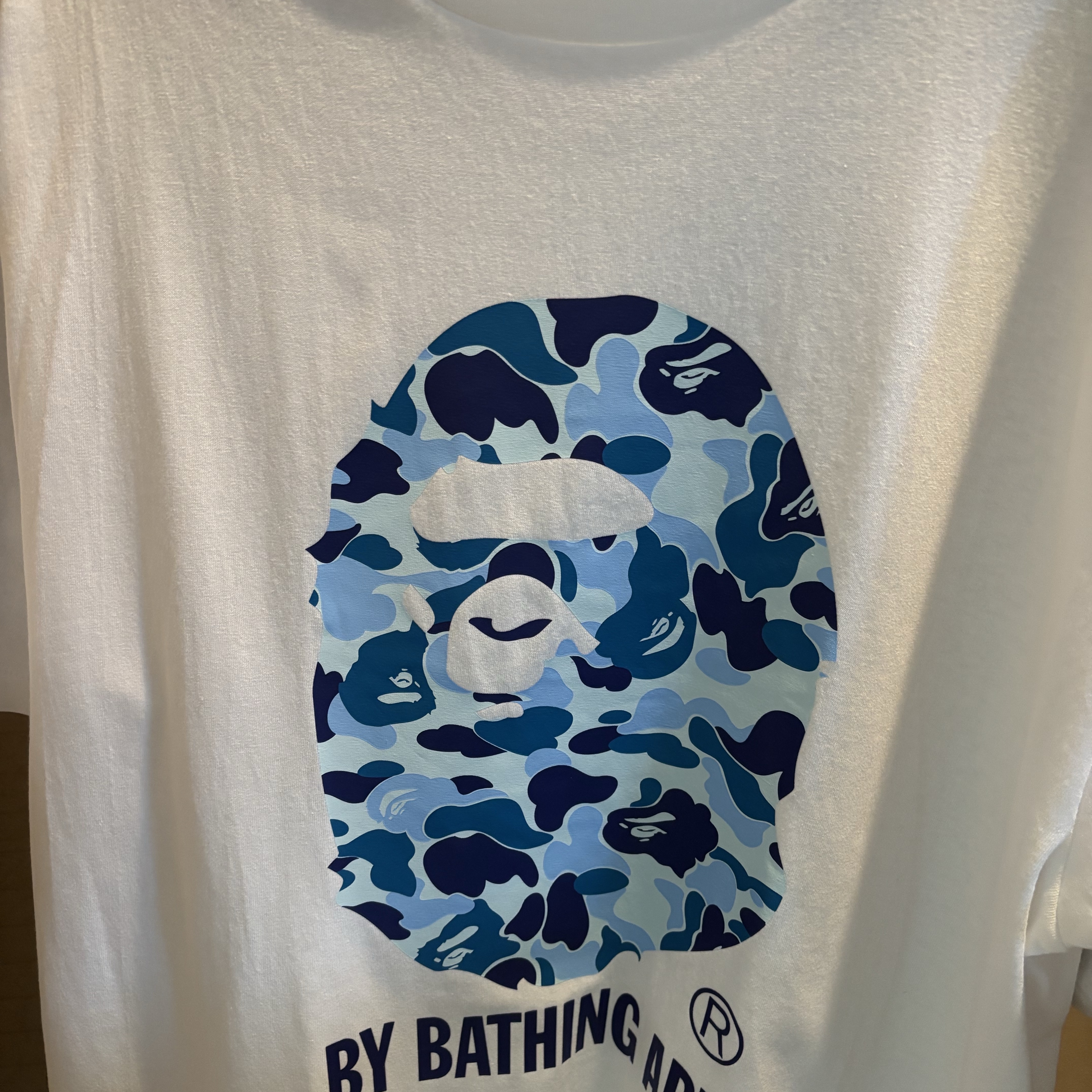 BAPE ABC Camo By Bathing Ape T-Shirt White Blue 착용 스타일