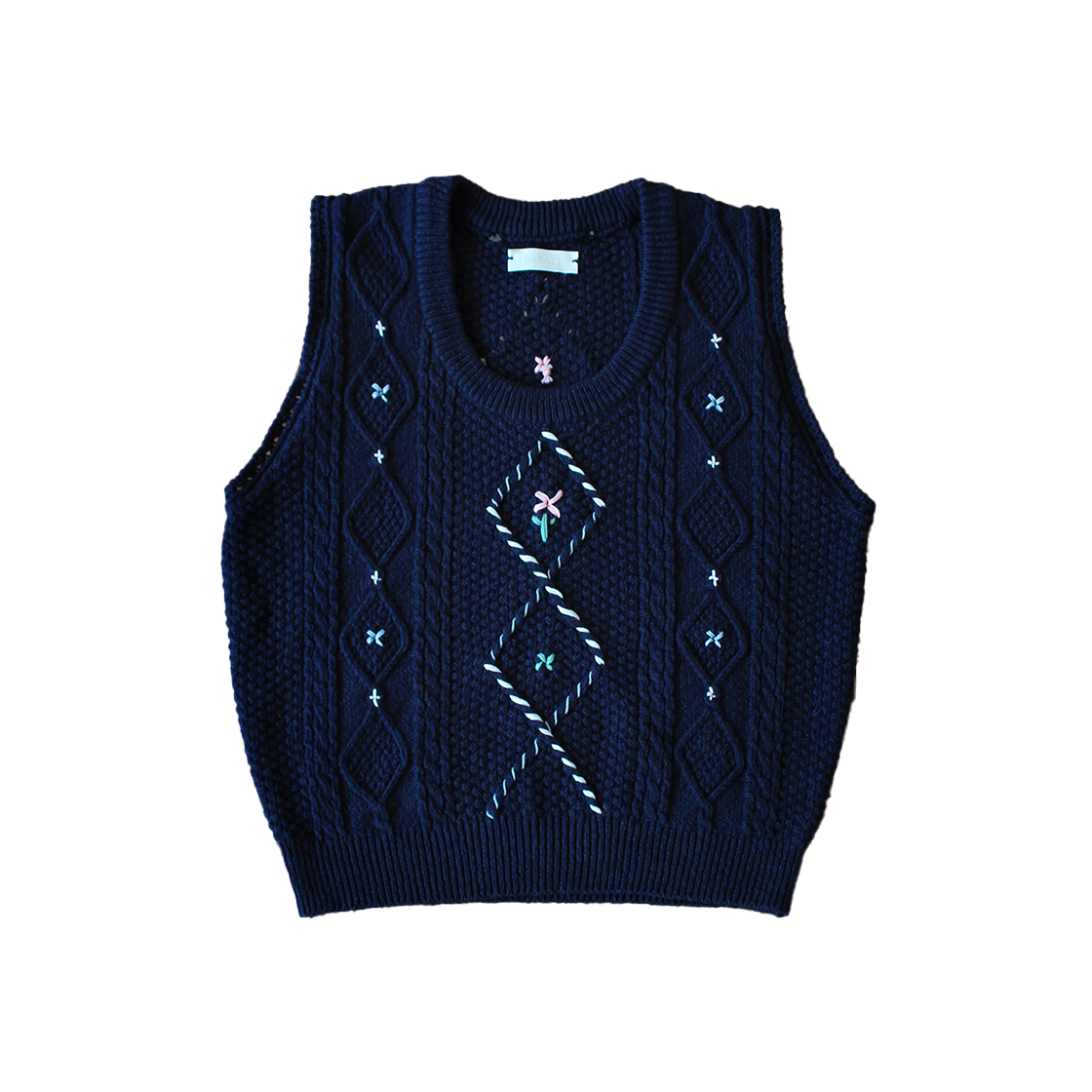 루바티 손자수 빈티지 플라워 니트 베스트 네이비(Rubati Vintage Flower Hand Stitched Knit Vest Navy)