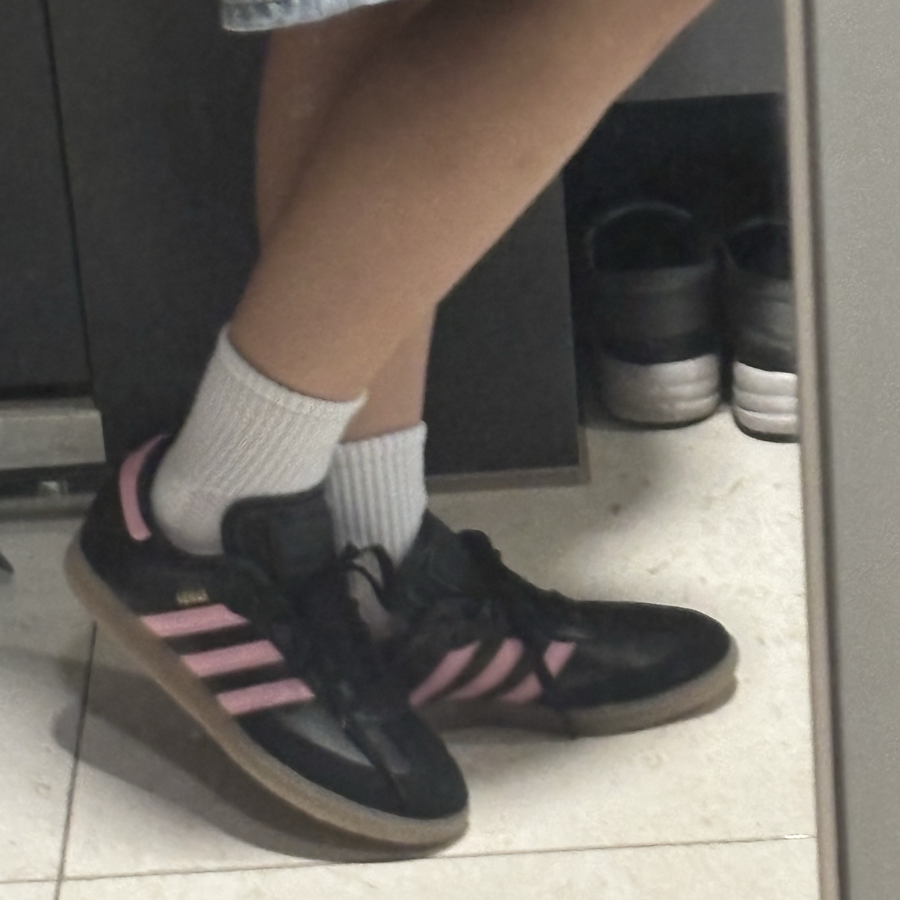 Adidas x Inter Miami CF Samba Core Black Light Pink 착용 스타일