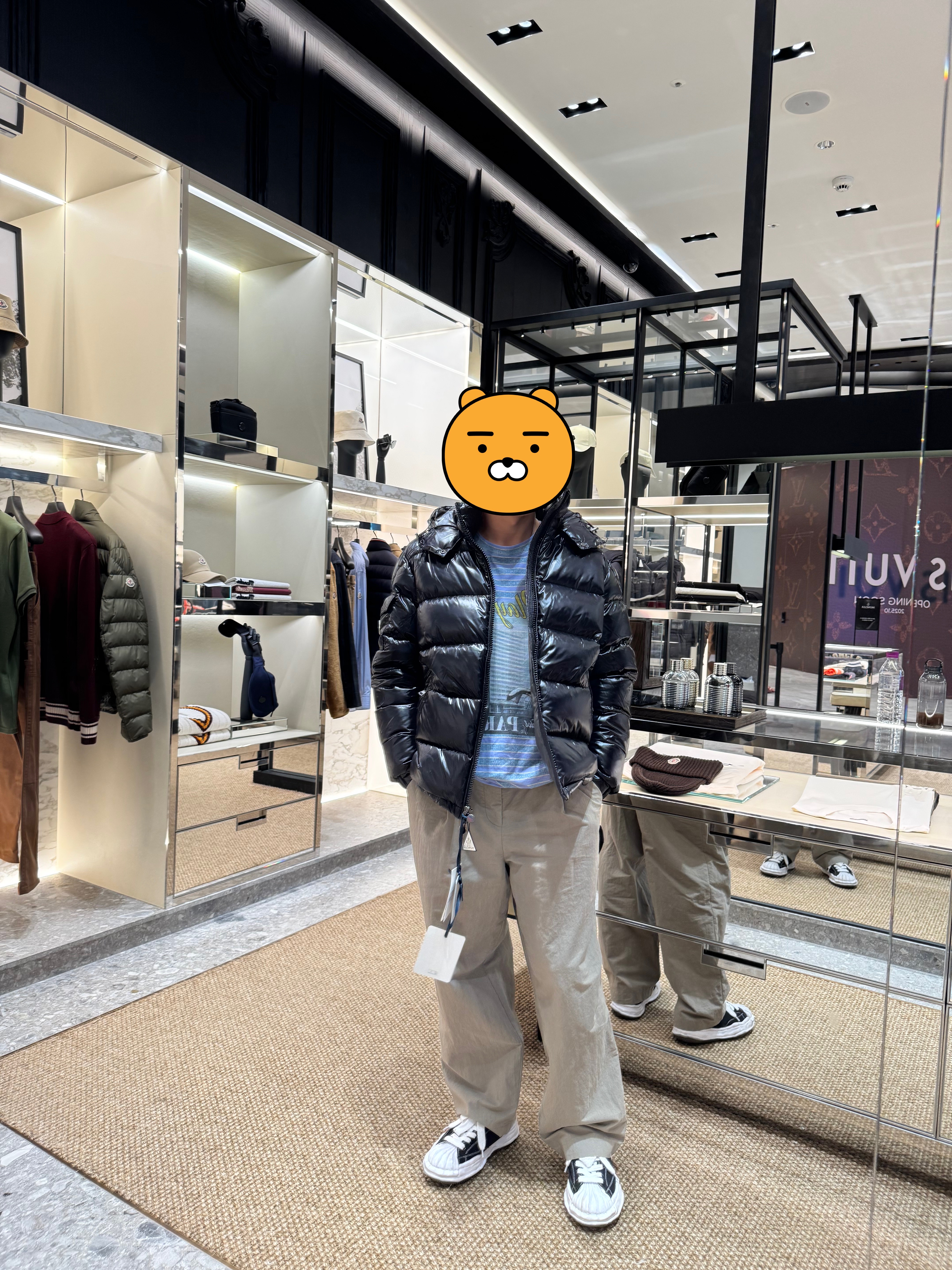 Moncler Maya Hooded Short Down Jacket Black - 25FW 착용 스타일