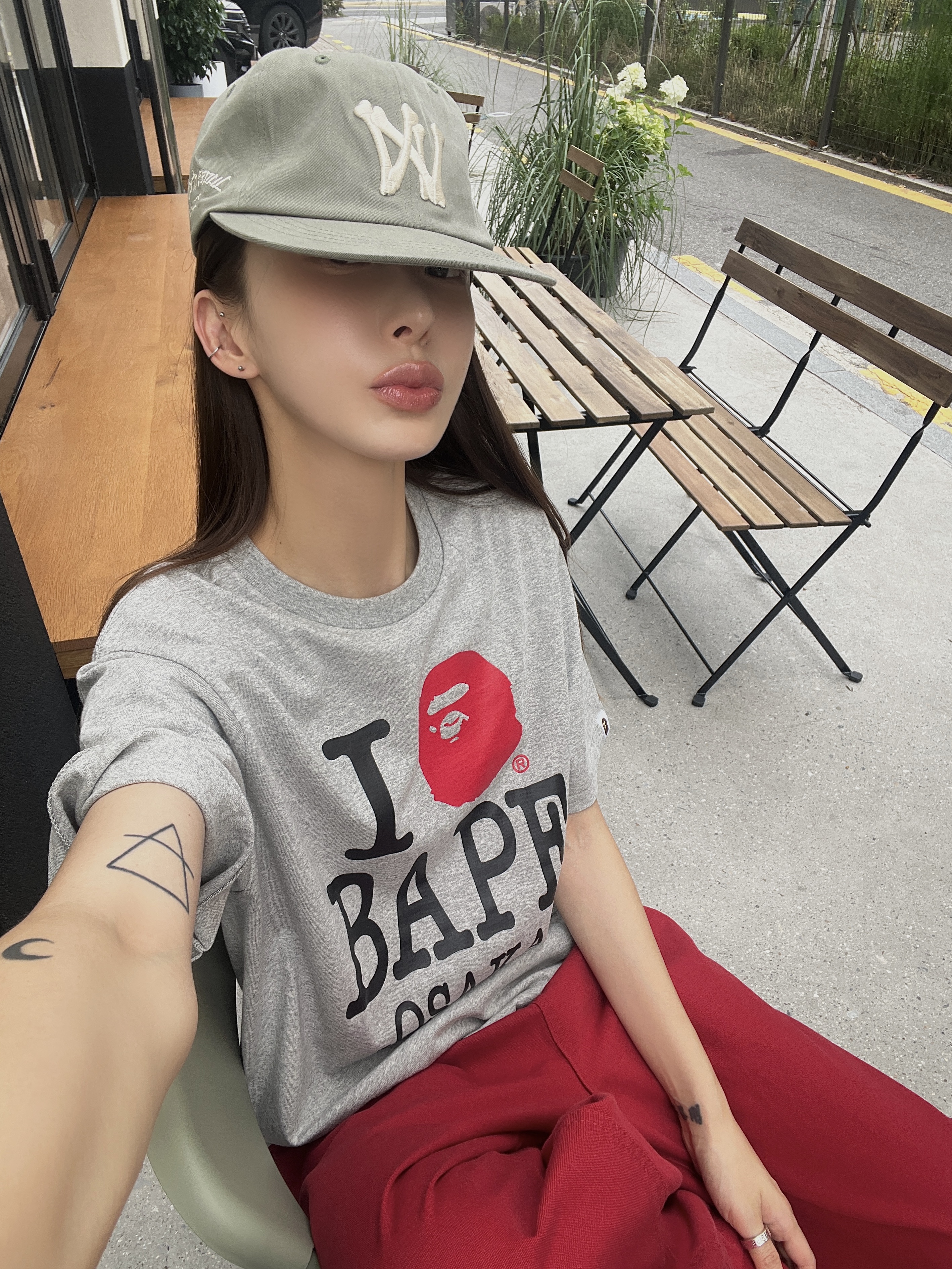 Aoiro 6-Panel Bone A/N Cap Olive, BAPE I Love Bape Osaka T-Shirt Gray - Osaka Pop-Up Store Exclusive 착용 스타일 - 10