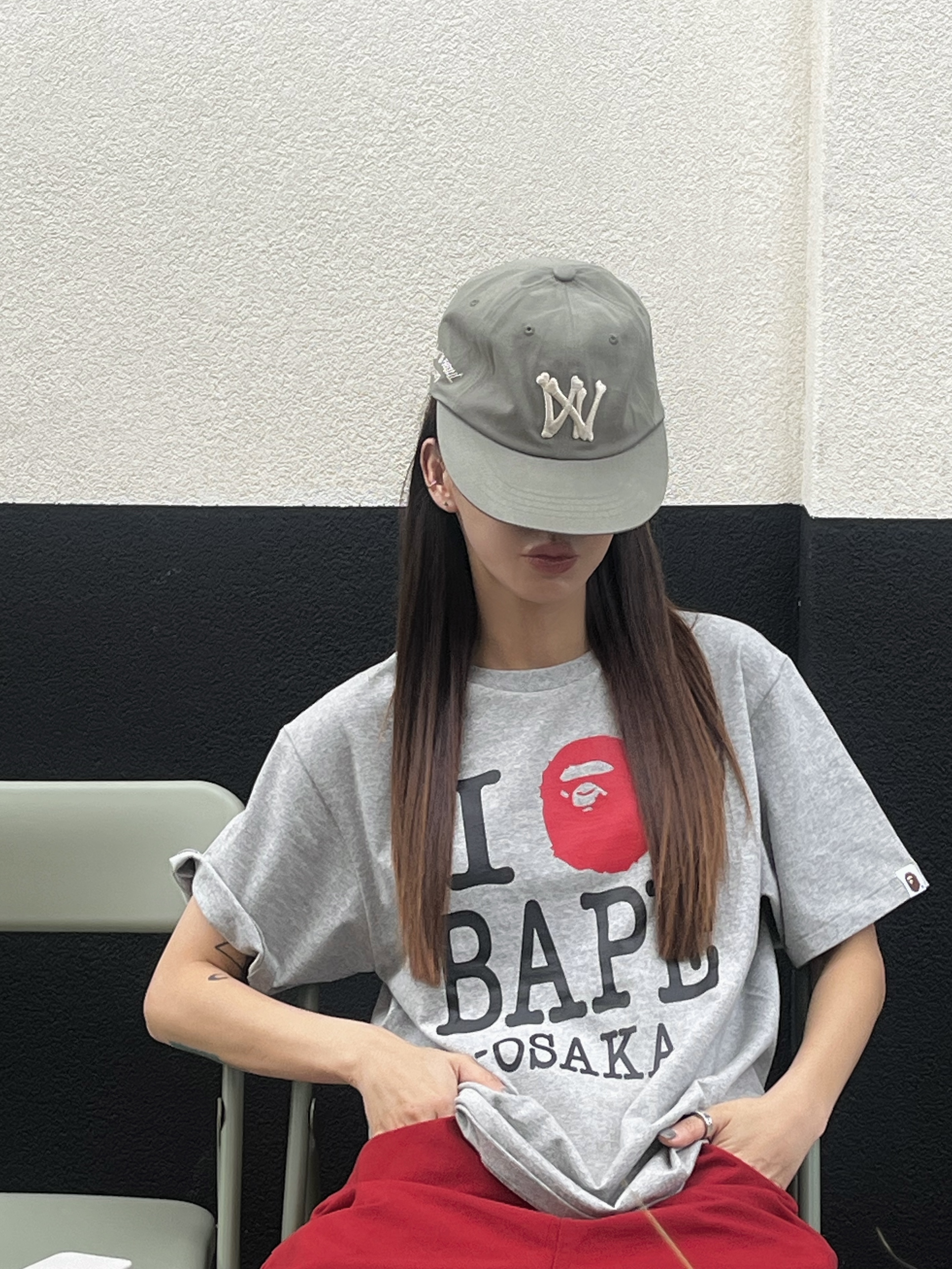 Aoiro 6-Panel Bone A/N Cap Olive, BAPE I Love Bape Osaka T-Shirt Gray - Osaka Pop-Up Store Exclusive 착용 스타일 - 4