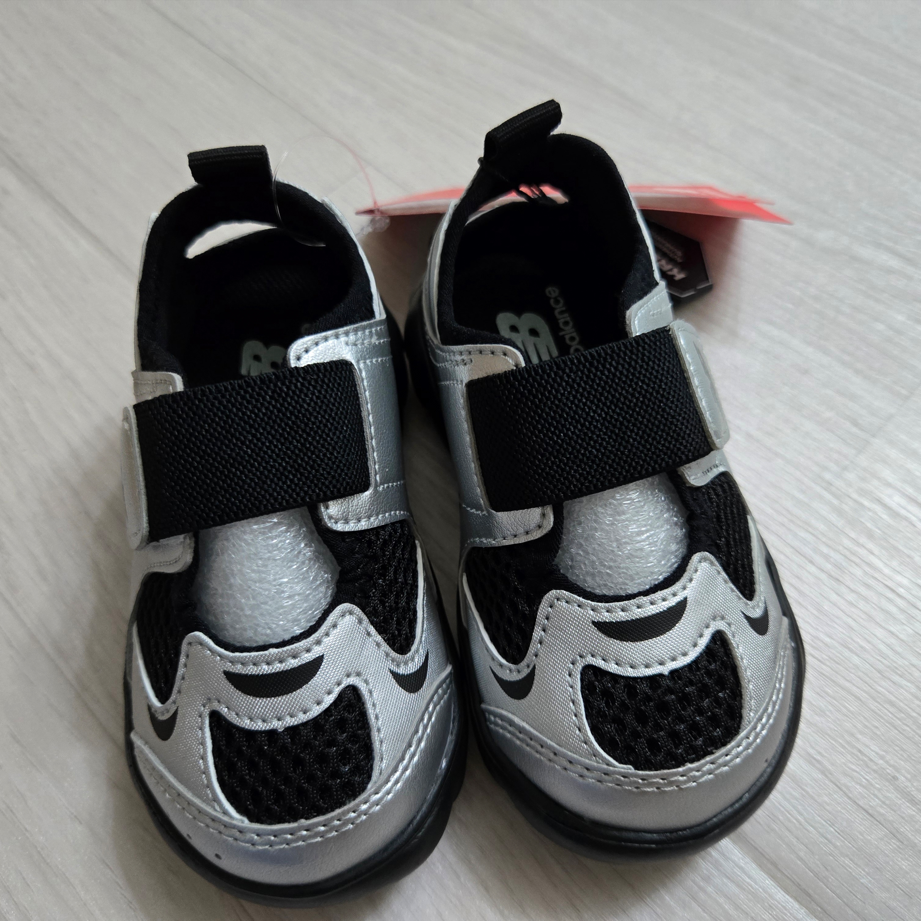 (TD) New Balance Freedle 920 Sandal Gray 착용 스타일