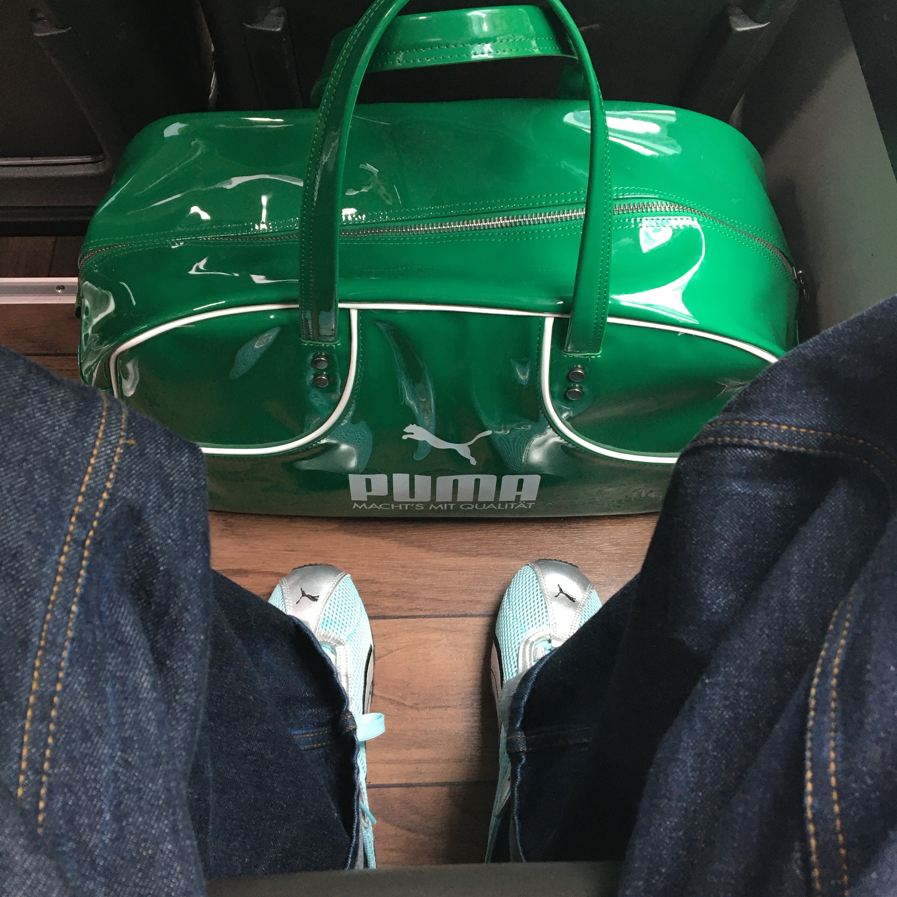 Puma H-street OG Safe Lake Silver, Puma 1976 Grip Bag 30L Archive Green 착용 스타일 - 3