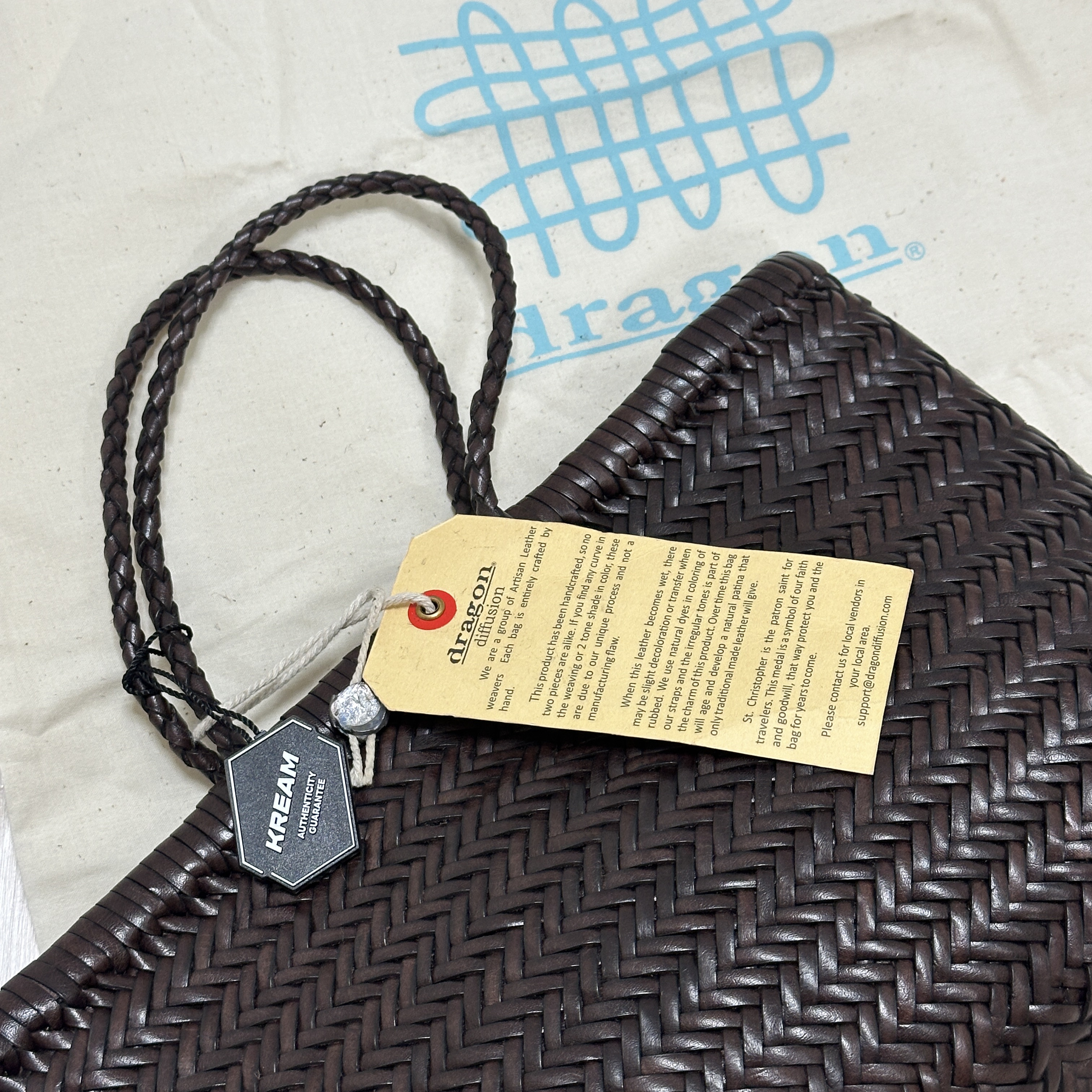 Dragon Diffusion Triple Jump Mini Dark Brown 착용 스타일