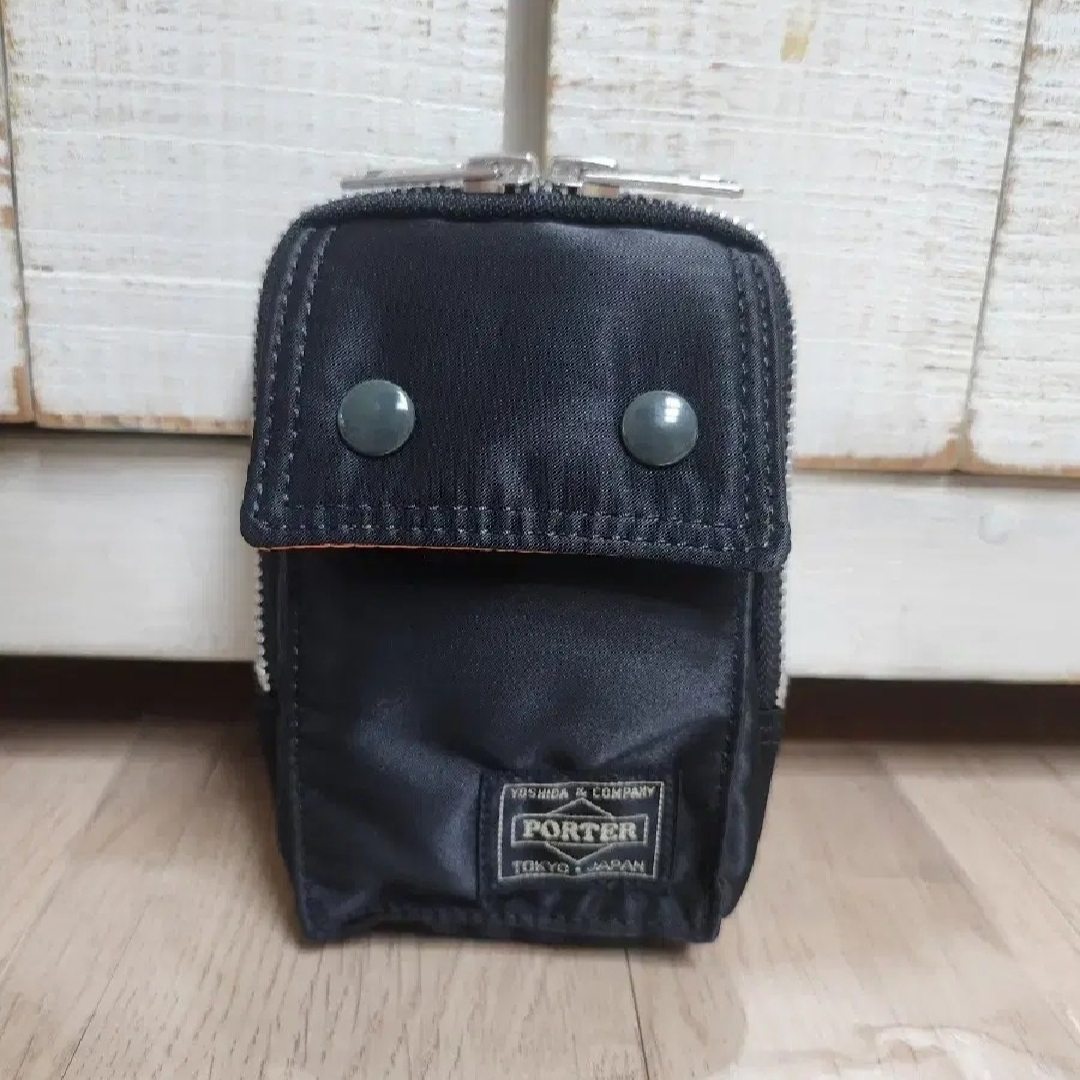 Porter Tanker Pouch Black, Porter All New Tanker Sling Bag Zip L Black 착용 스타일 - 2