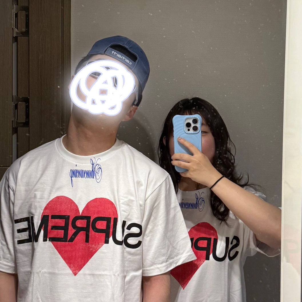 Supreme Announcing T-Shirt White - 25SS, Carhartt WIP Lincoln Cap Blue Bleached 착용 스타일 - 1