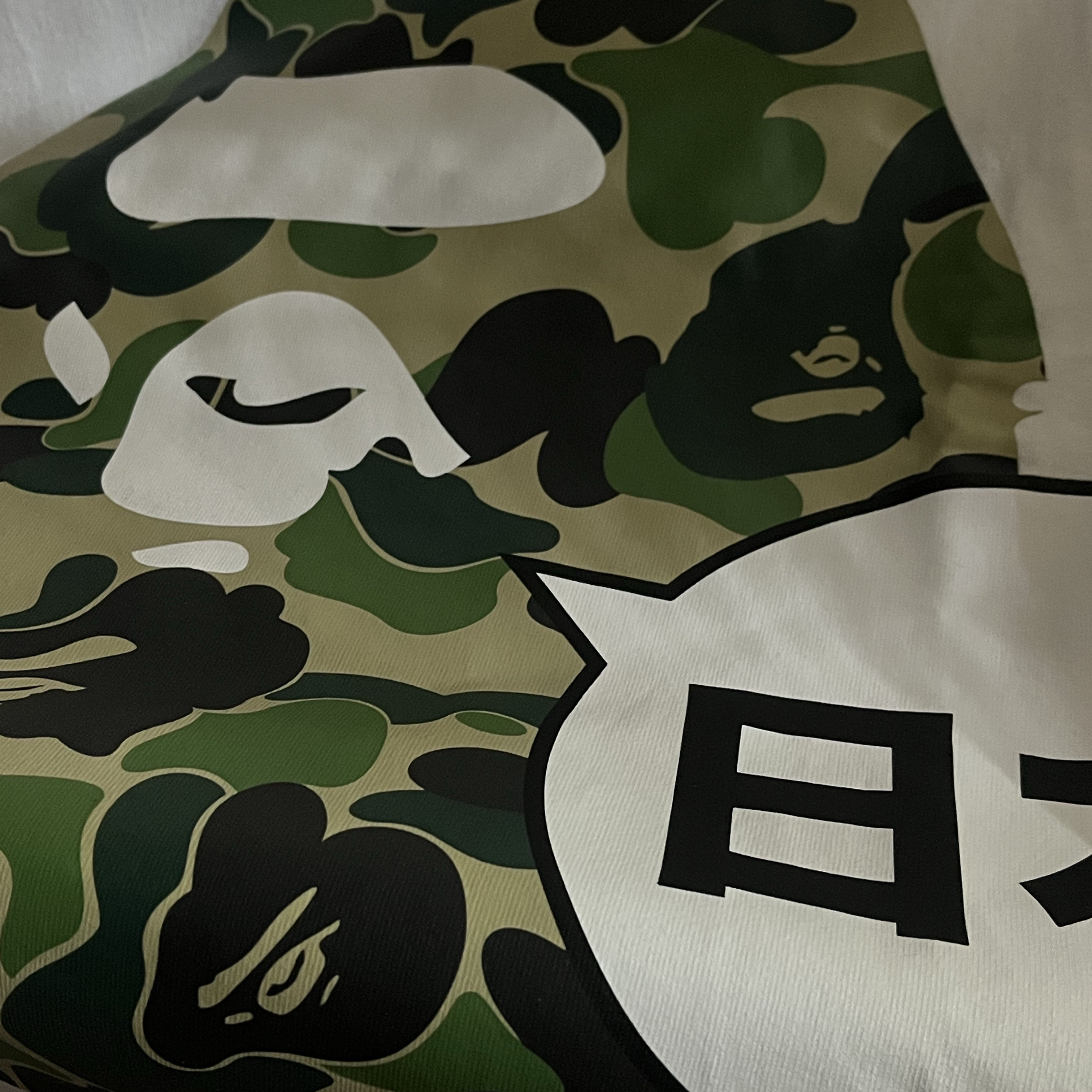 BAPE Japan Big Ape Head City T-Shirt White 착용 스타일